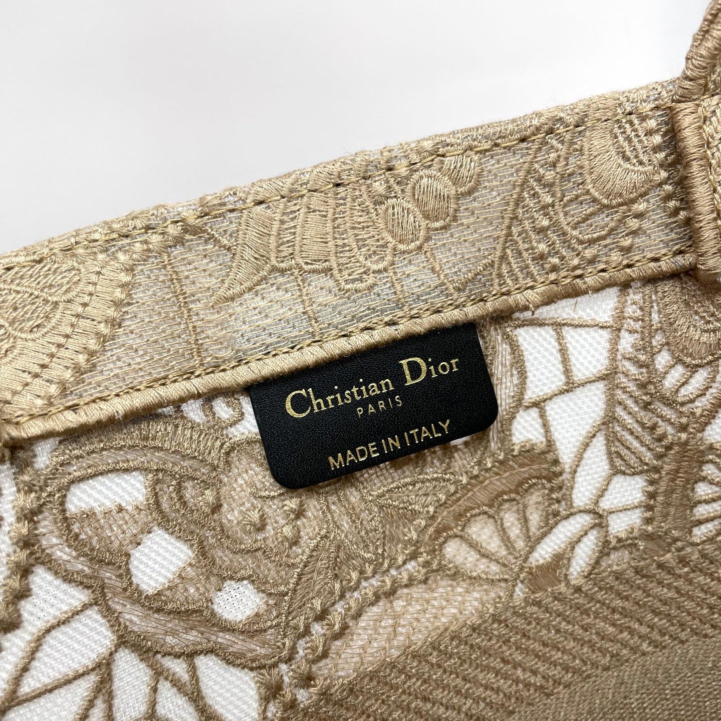 Dior Elegant Beige Canvas Tote Bag with White Lace Embroidery