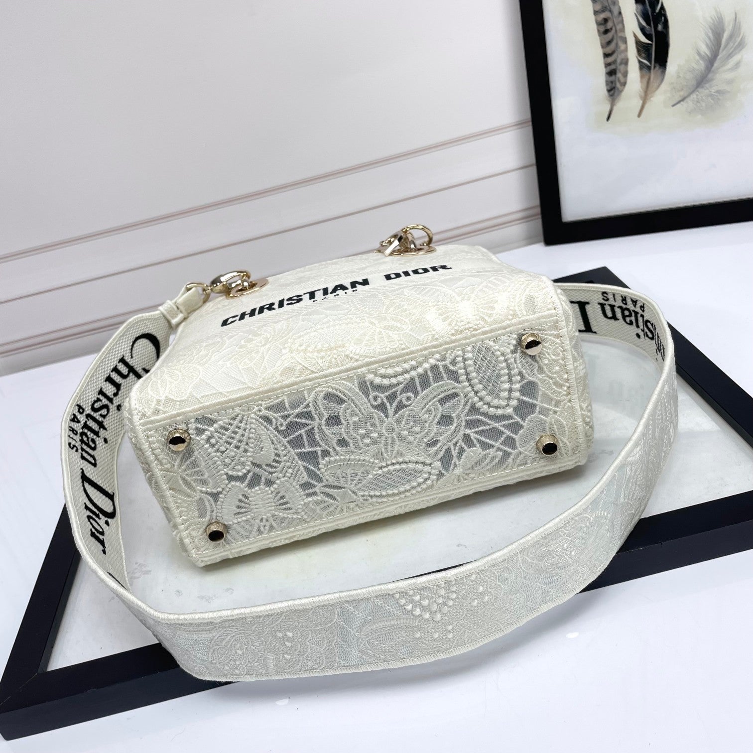 Dior Elegant White Floral Embroidered Canvas Handbag with Top Handle