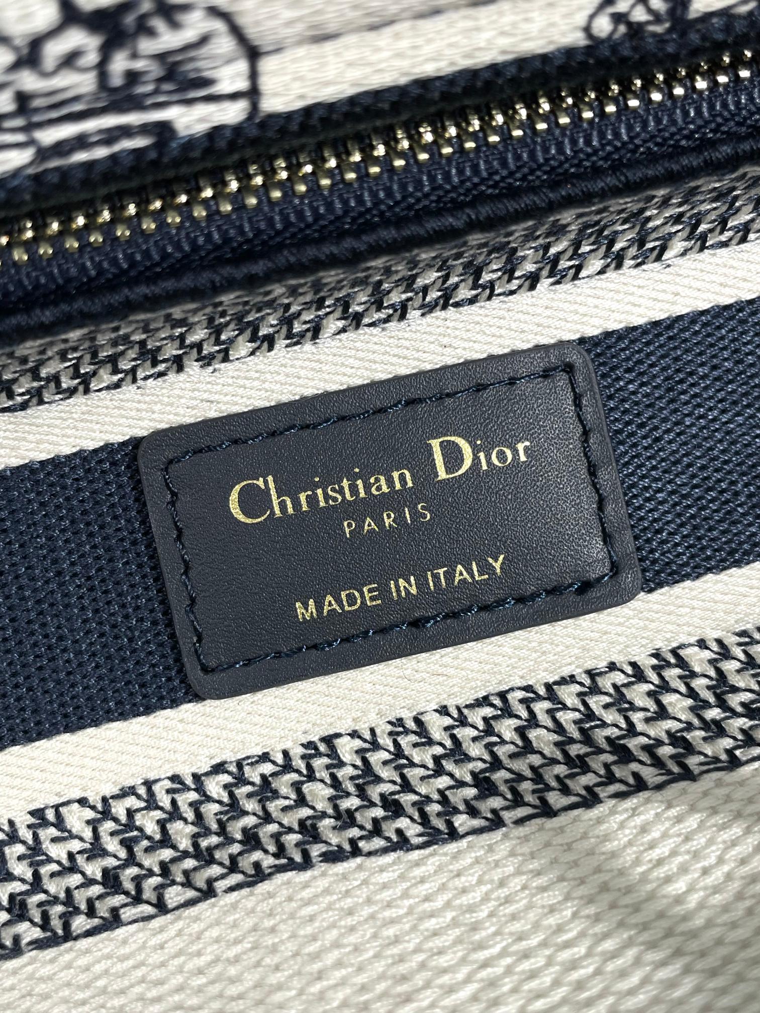 Dior Black and White Toile Print Canvas Top Handle Shoulder Bag