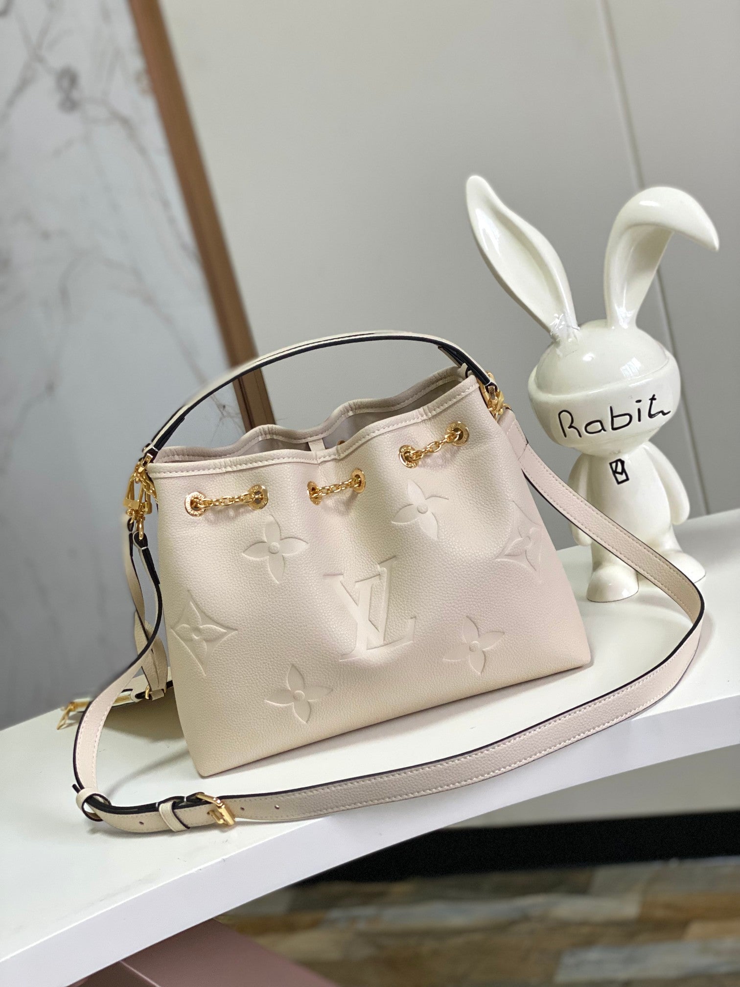 Louis Vuitton Cream Embossed Leather Hobo Shoulder Bag with Gold Hardware