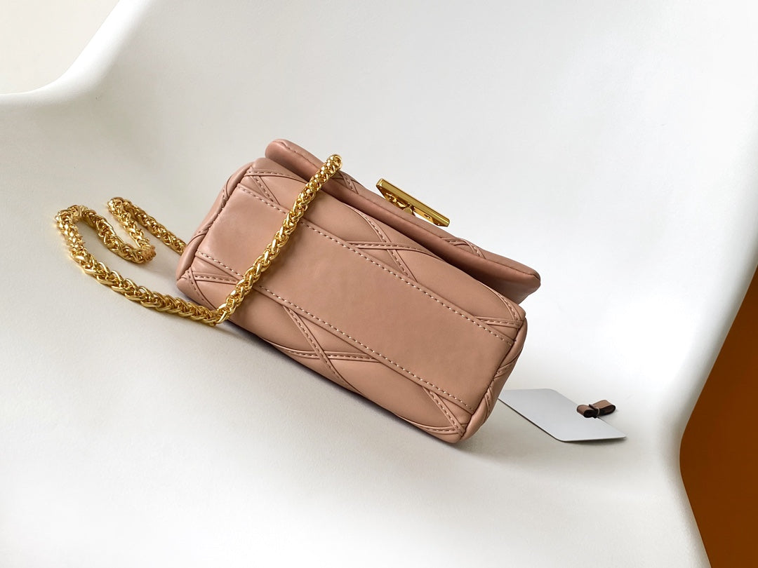 Louis Vuitton Elegant Blush Pink Quilted Leather Shoulder Bag with Gold Chain