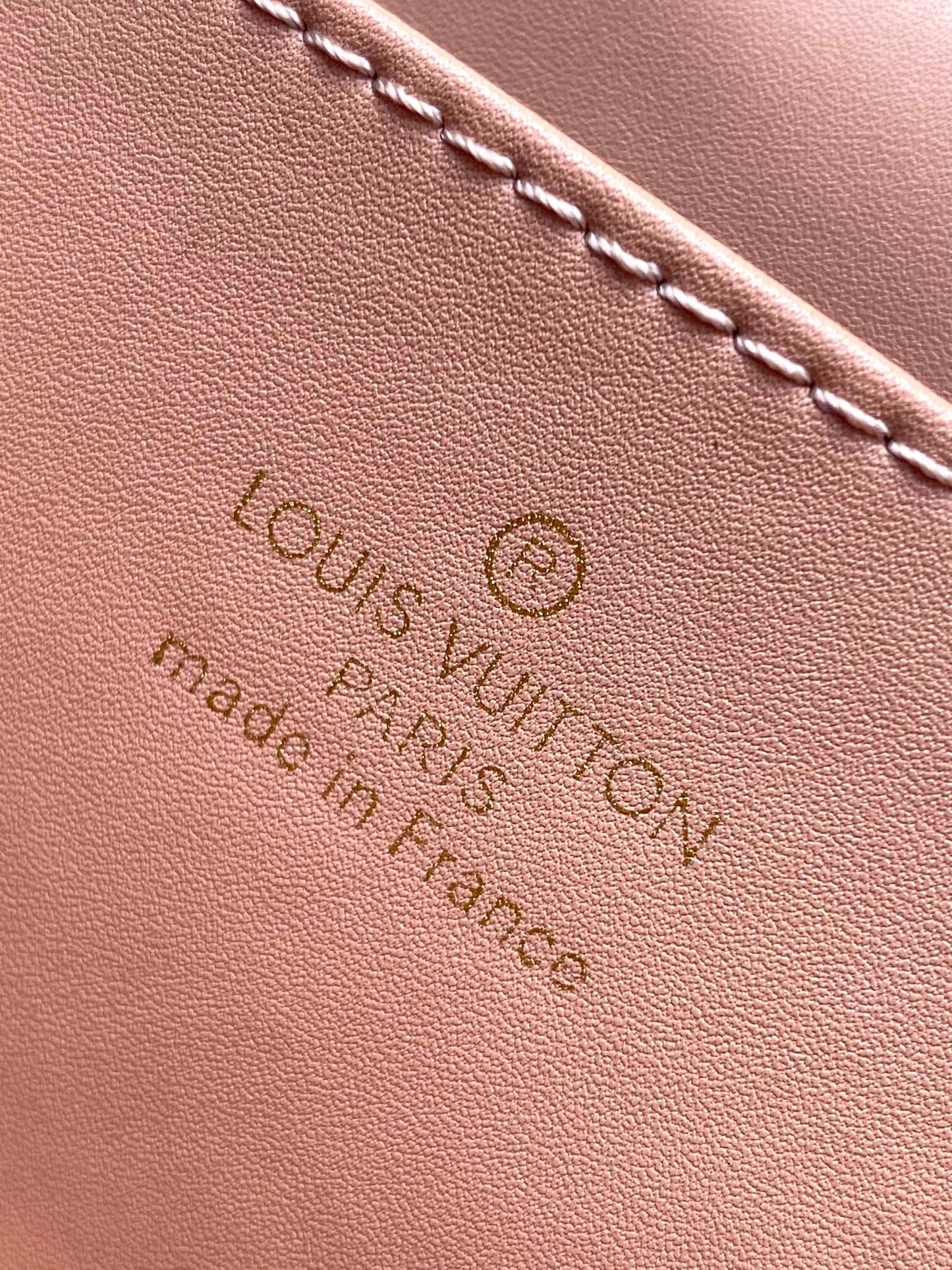 Louis Vuitton Elegant Blush Pink Quilted Leather Shoulder Bag with Gold Chain