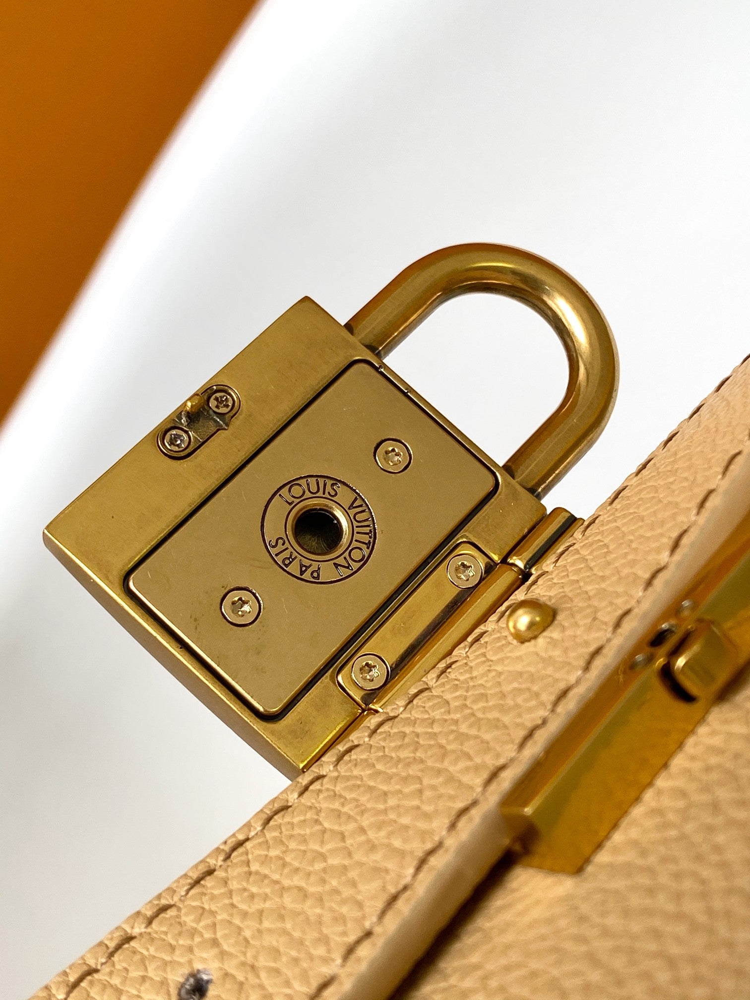 Women's Elegant Beige Leather Hobo Shoulder Bag with Gold Buckle Detail