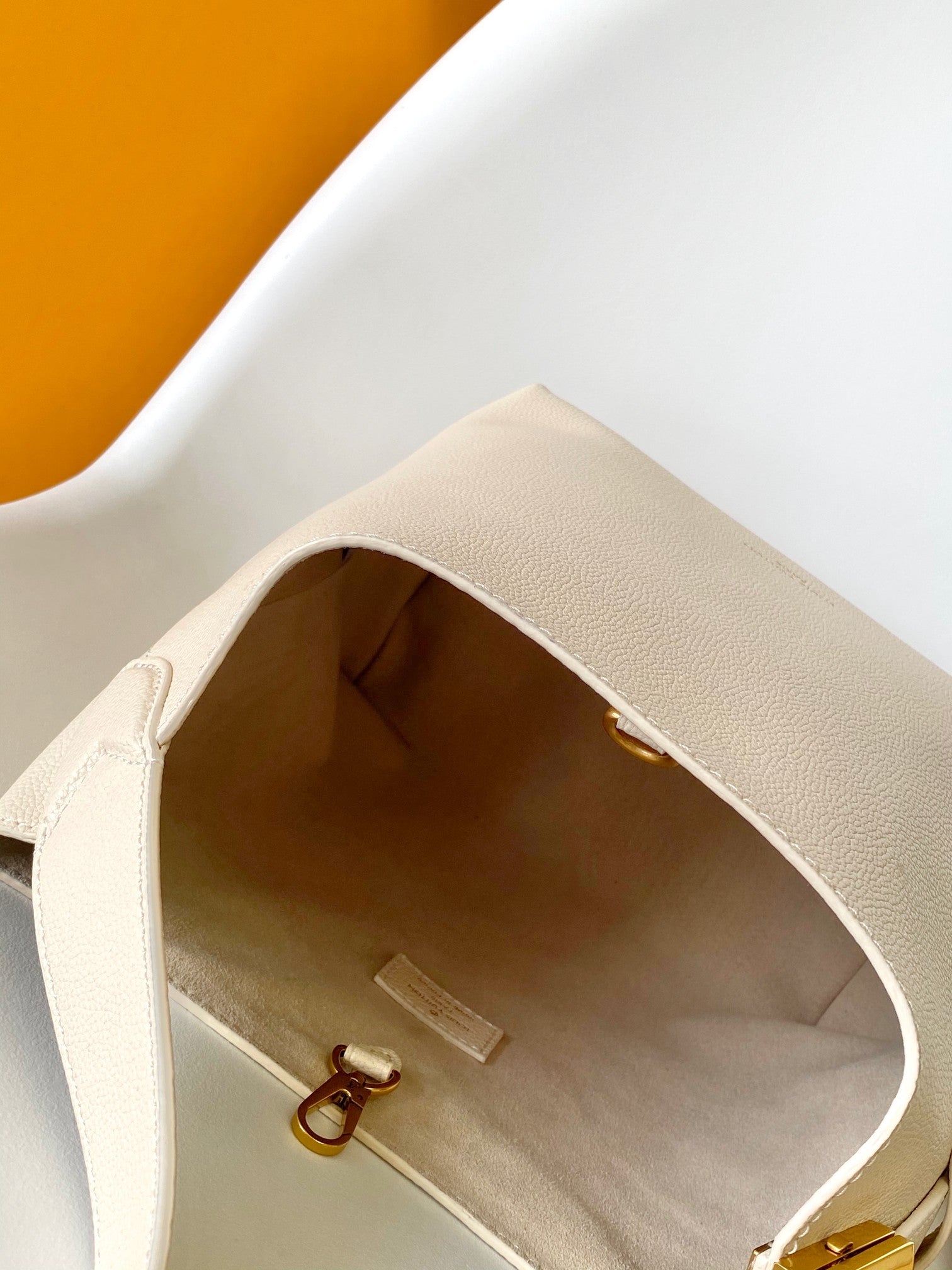 Louis Vuitton Minimalist Beige Leather Hobo Bag Slouchy Shoulder Tote