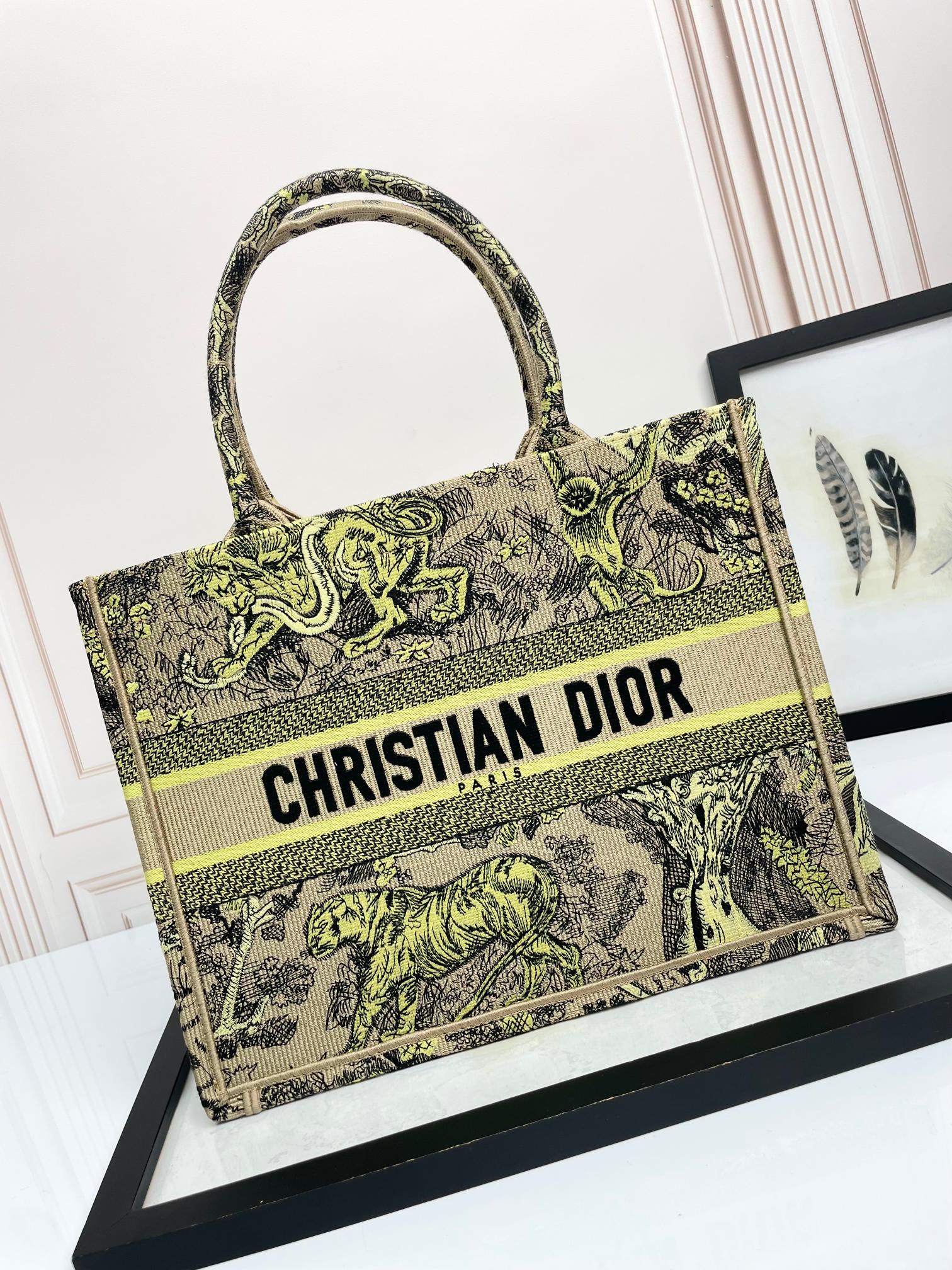 Dior Vintage Jungle Tiger Embroidered Canvas Tote Bag Large Capacity Handbag