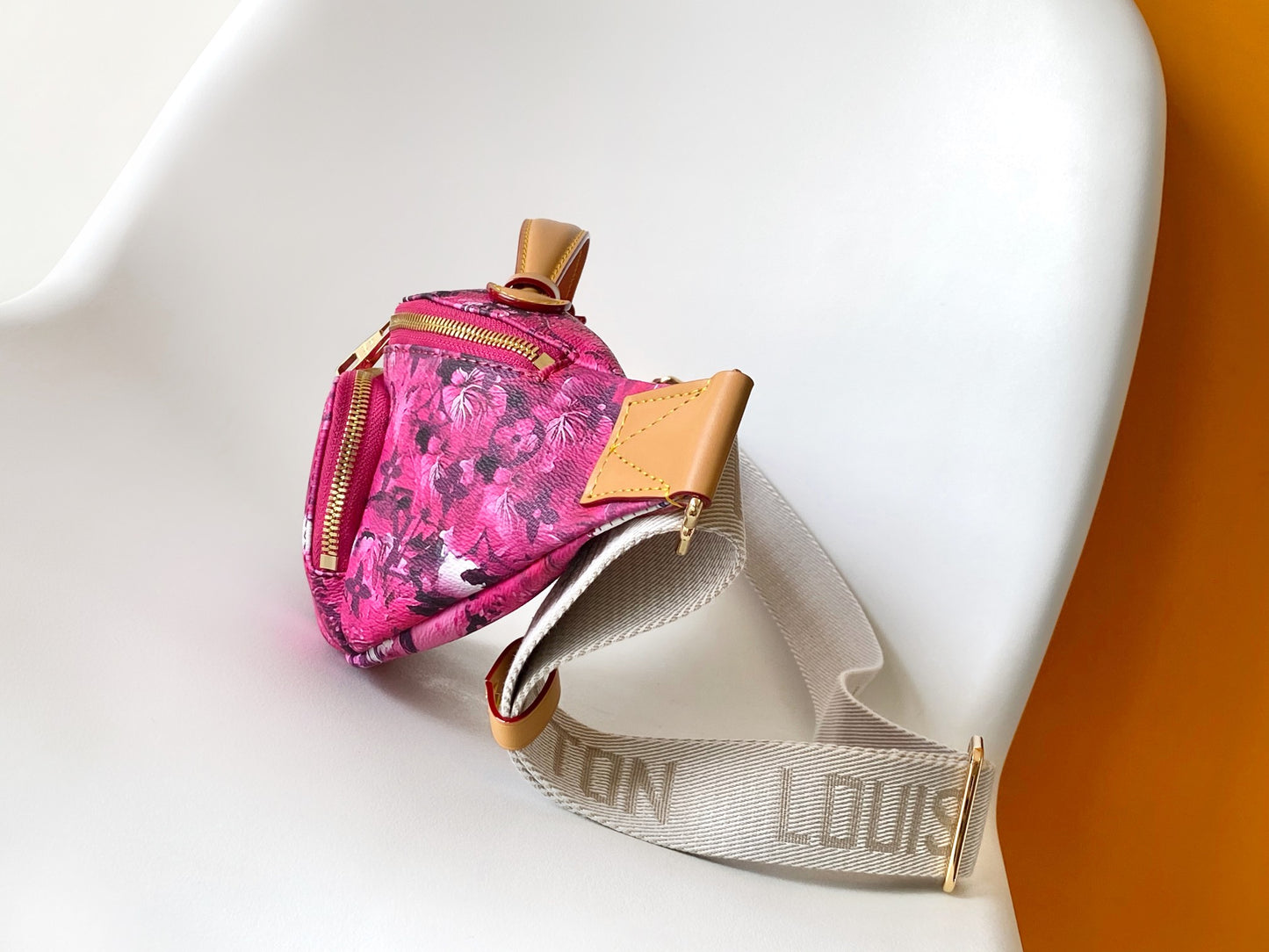 Tropical Surf Graphic Print Belt Bag - Purple and White
