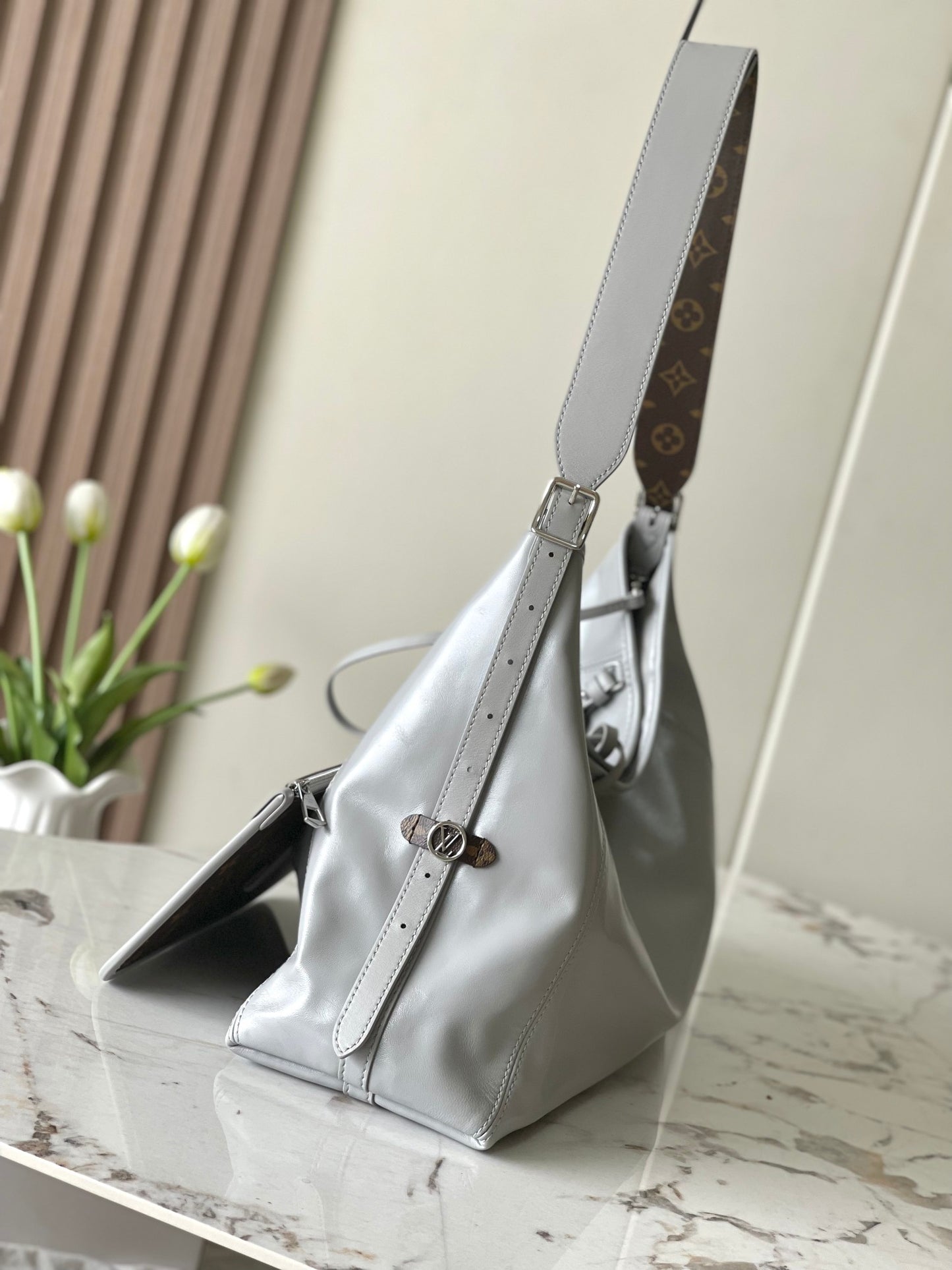 Louis Vuitton Grey Leather Hobo Bag with Bow Detail Women's Shoulder Handbag