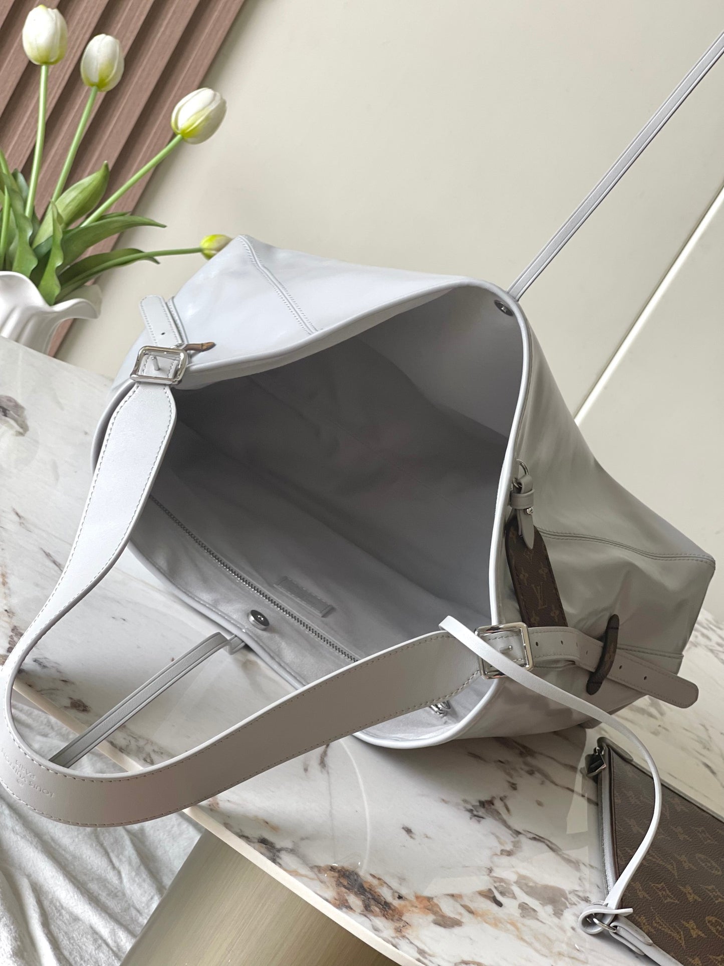 Louis Vuitton Grey Leather Hobo Bag with Bow Detail Women's Shoulder Handbag