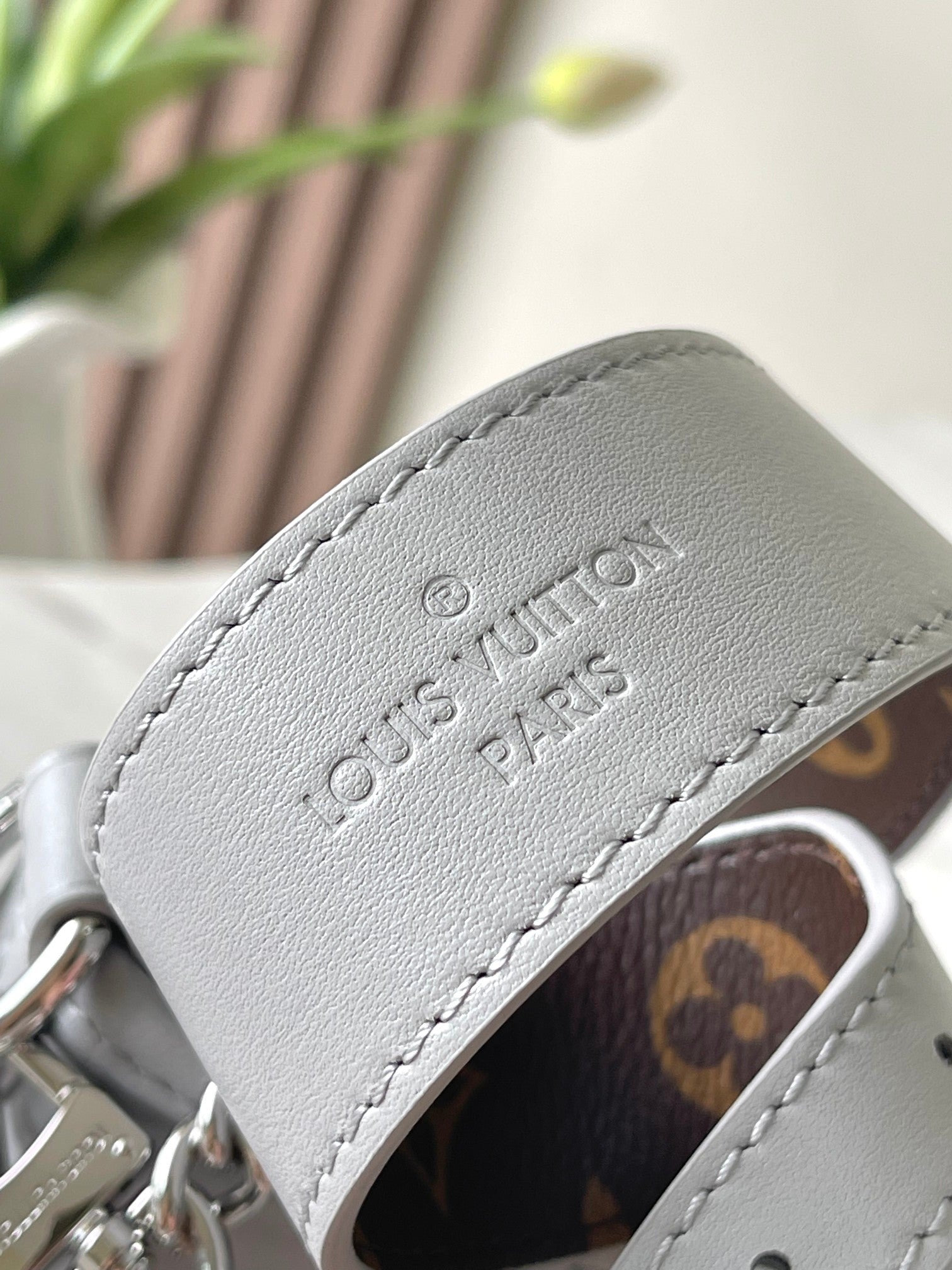 Louis Vuitton Grey Leather Hobo Shoulder Bag with Silver Chain Accent