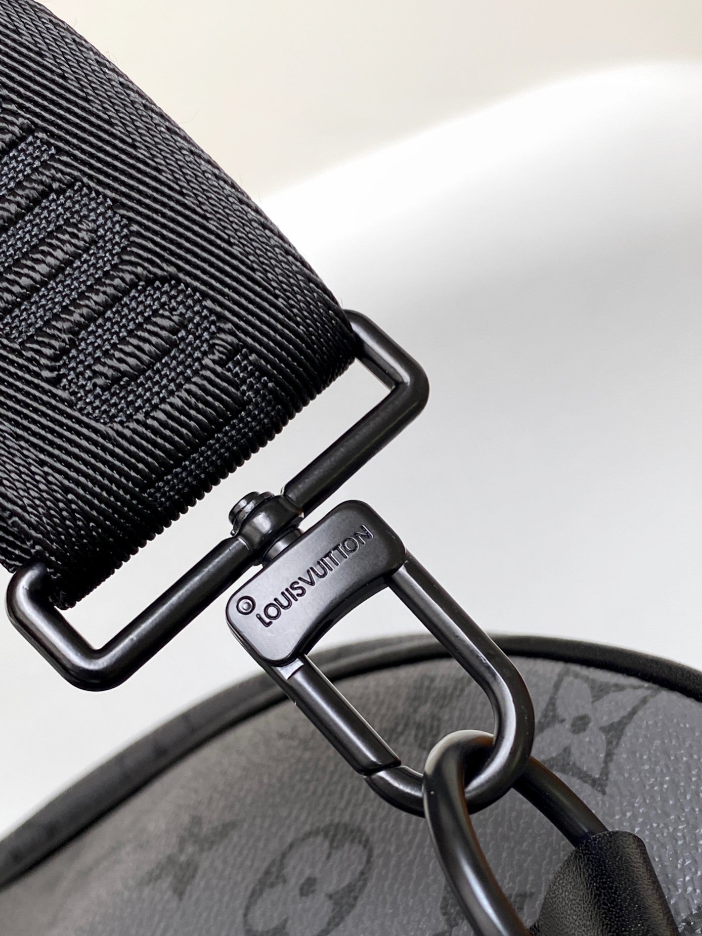 Louis Vuitton Keepall Bandoulière 50 Monogram Eclipse Canvas Turquoise