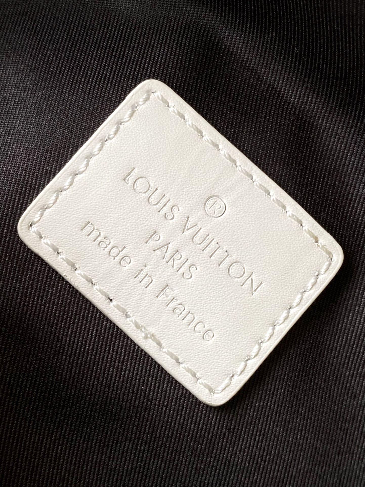 Louis Vuitton White Monogram Pattern Luxury Unisex Waist Bag Fanny Pack