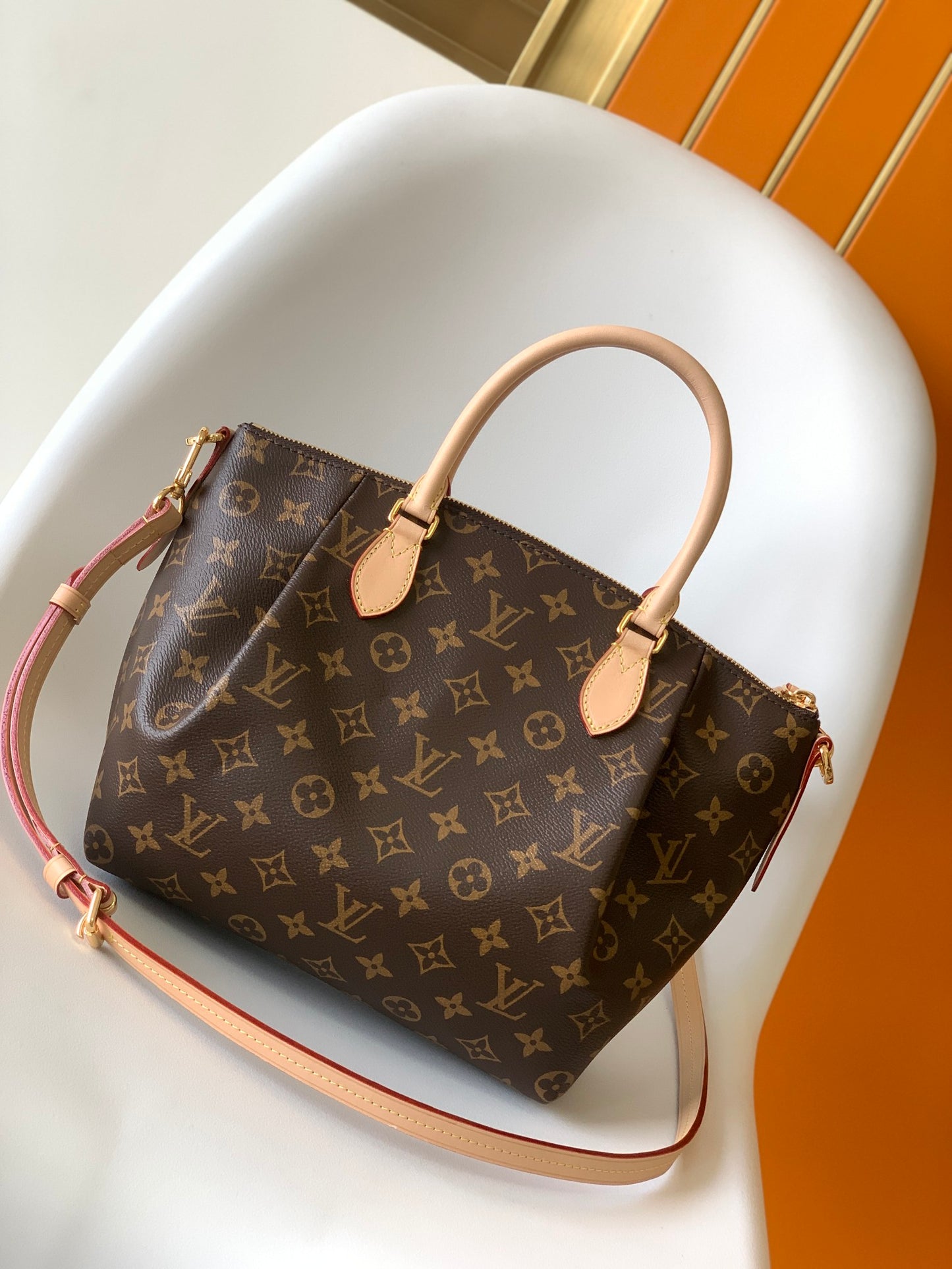 Louis Vuitton Brown Monogram Pattern Canvas Handbag with Leather Strap