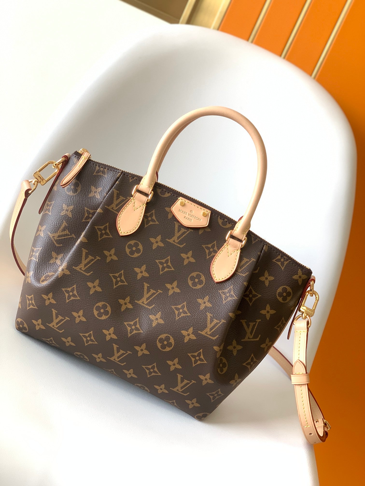 Louis Vuitton Brown Monogram Pattern Canvas Handbag with Leather Strap