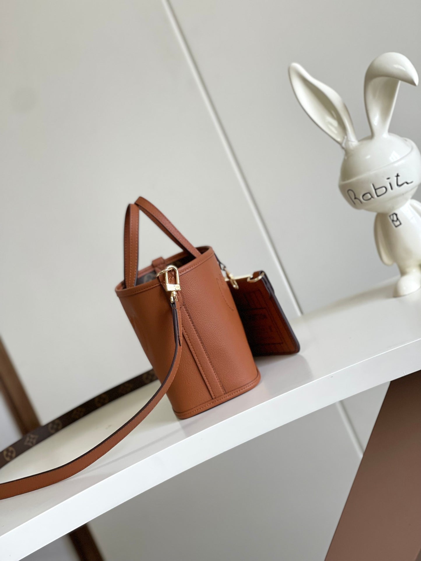 Louis Vuitton Brown Leather Heart Embossed Crossbody Bag with Matching Card Holder