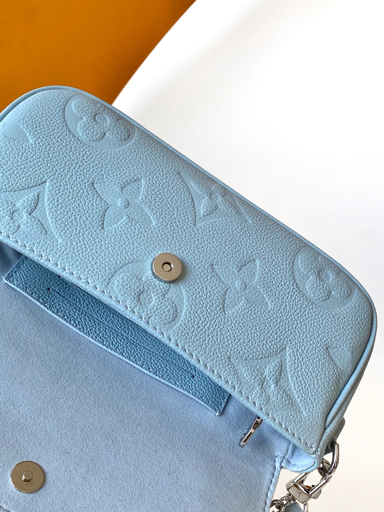 Louis Vuitton Light Blue Embossed Leather Baguette Shoulder Bag with Chain