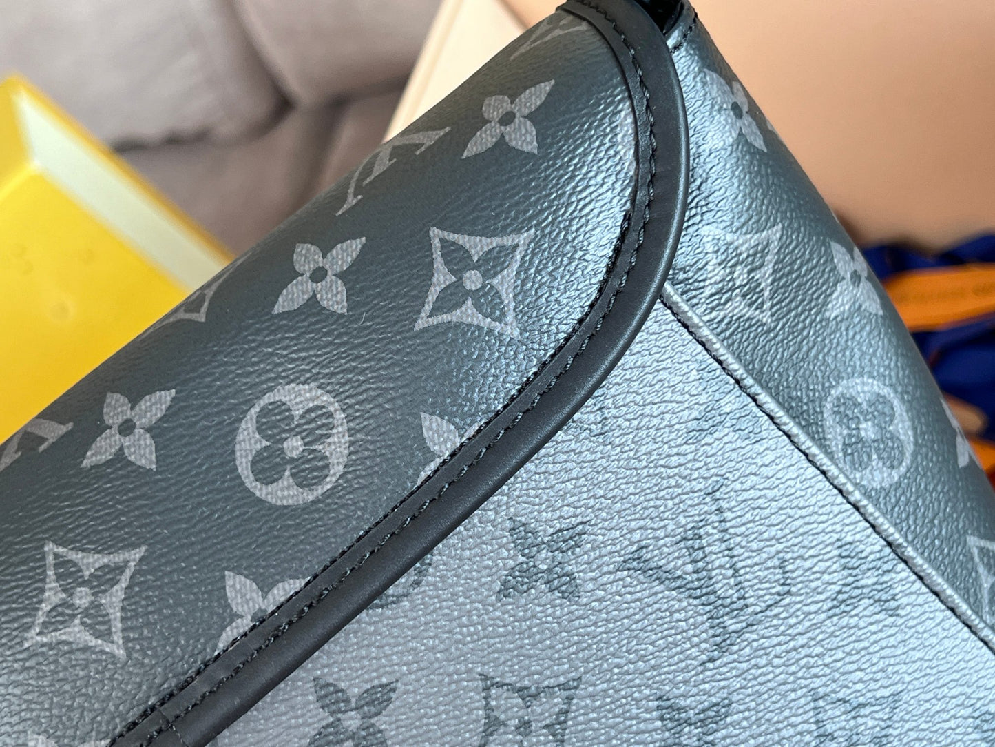 Louis Vuitton Black Monogram Pattern Canvas Crossbody Messenger Bag