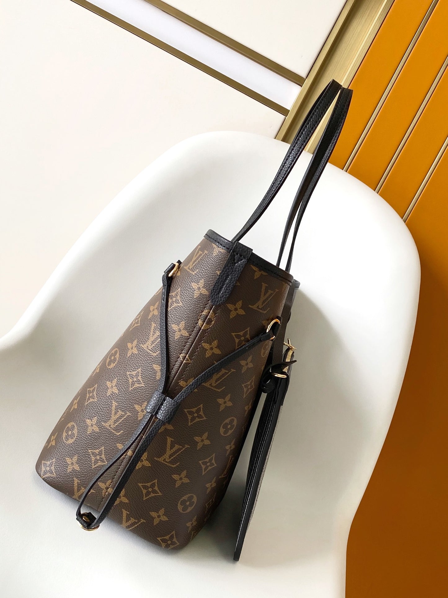Louis Vuitton Black Leather Tote Bag with Monogram Print Lining and Pouch