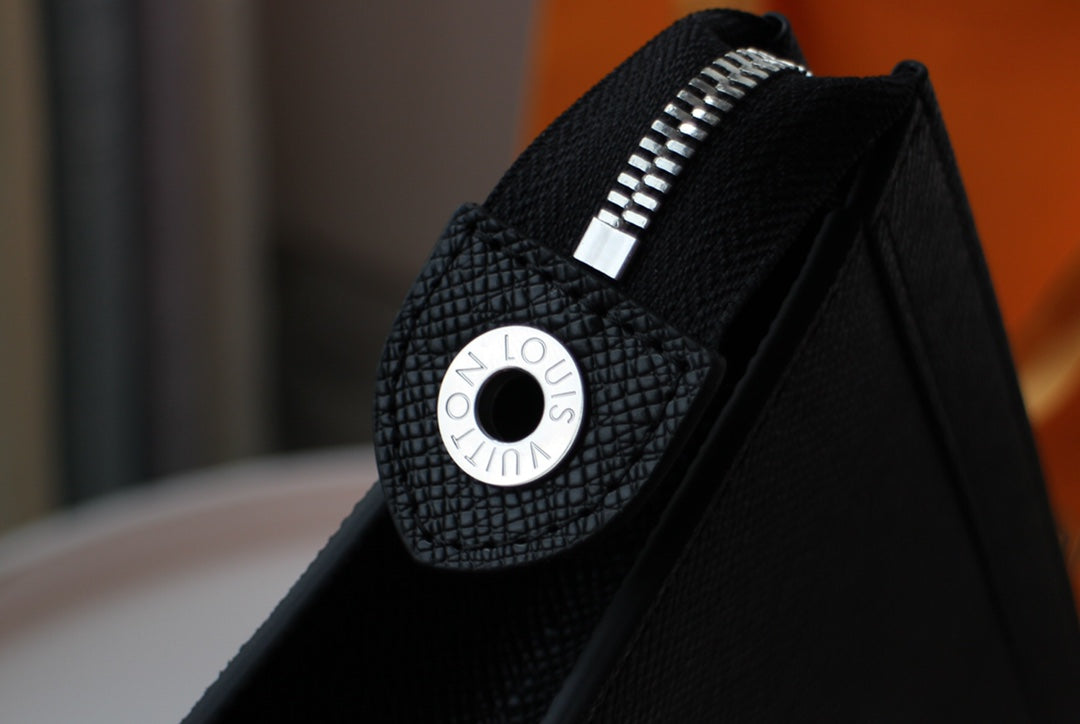 Louis Vuitton Black Taiga Leather Poche Voyage Pouch Clutch MM