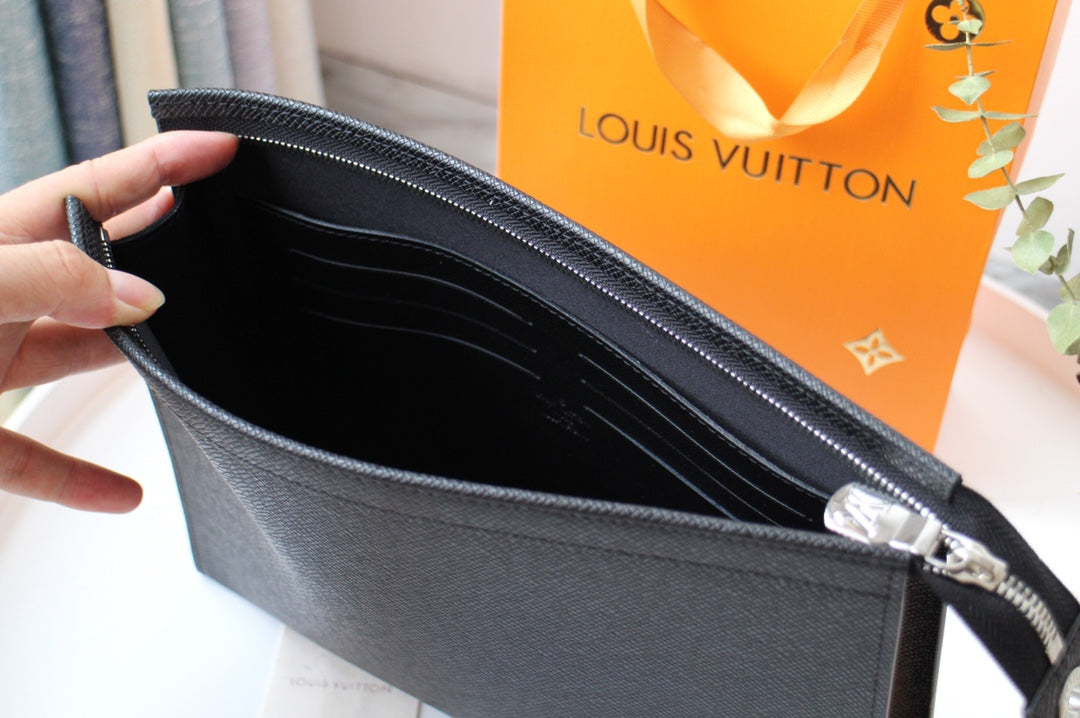 Louis Vuitton Black Taiga Leather Poche Voyage Pouch Clutch MM