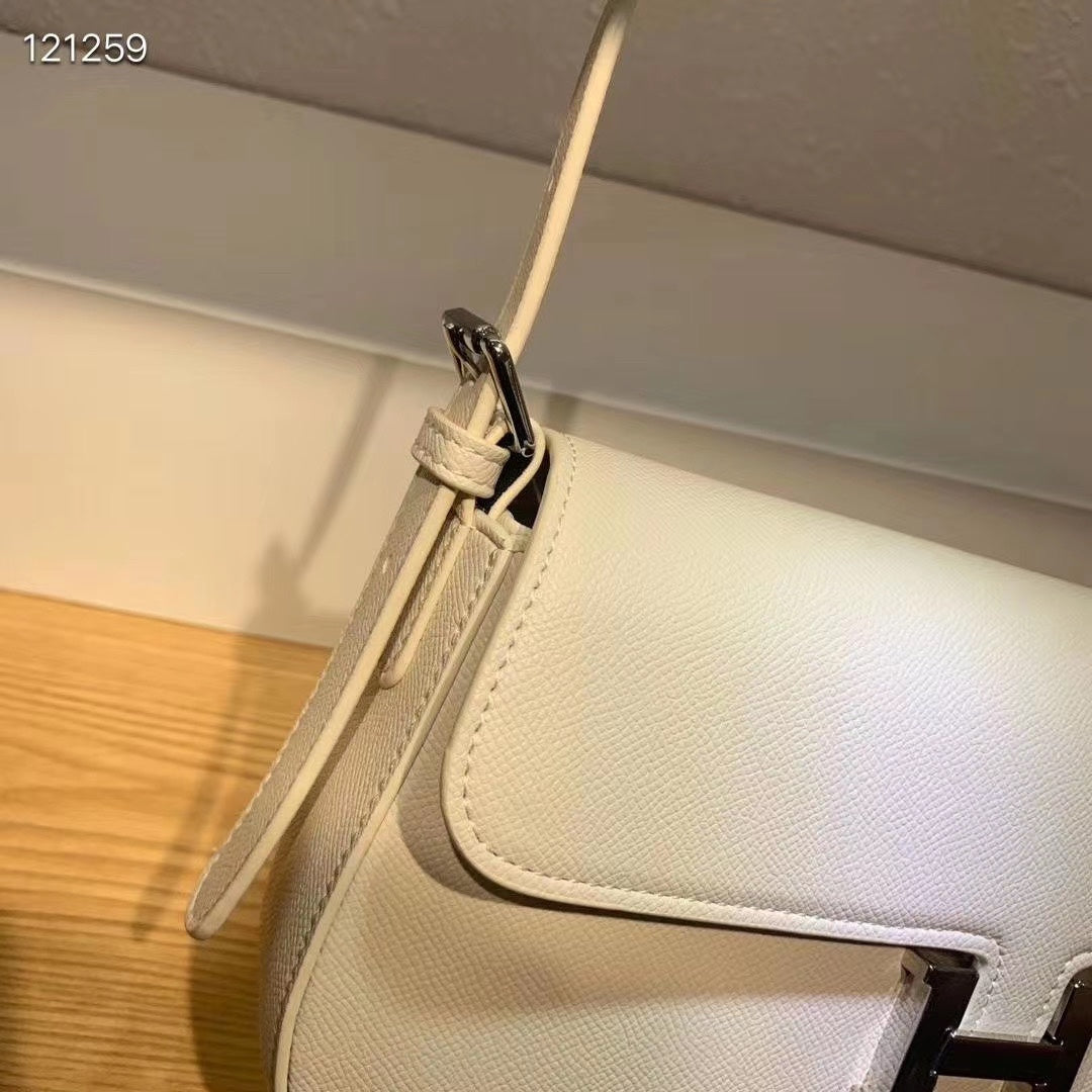 Elegant White Leather H-Logo Shoulder Bag with Silver-Tone Hardware