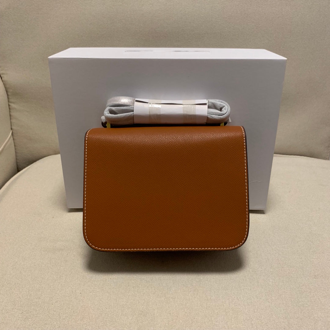 Luxury Tan Leather Shoulder Bag with Gold H-Clasp - Classic Crossbody Handbag