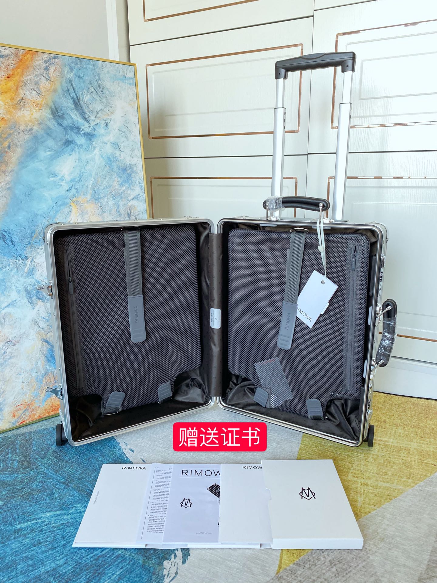 Modern Silver Aluminum Hardshell Carry-On Spinner Luggage Suitcase