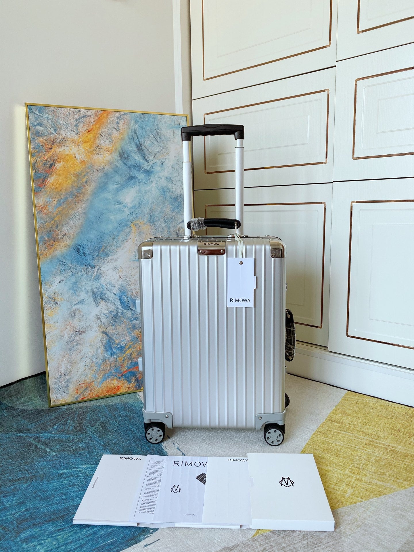Modern Silver Aluminum Hardshell Carry-On Spinner Luggage Suitcase