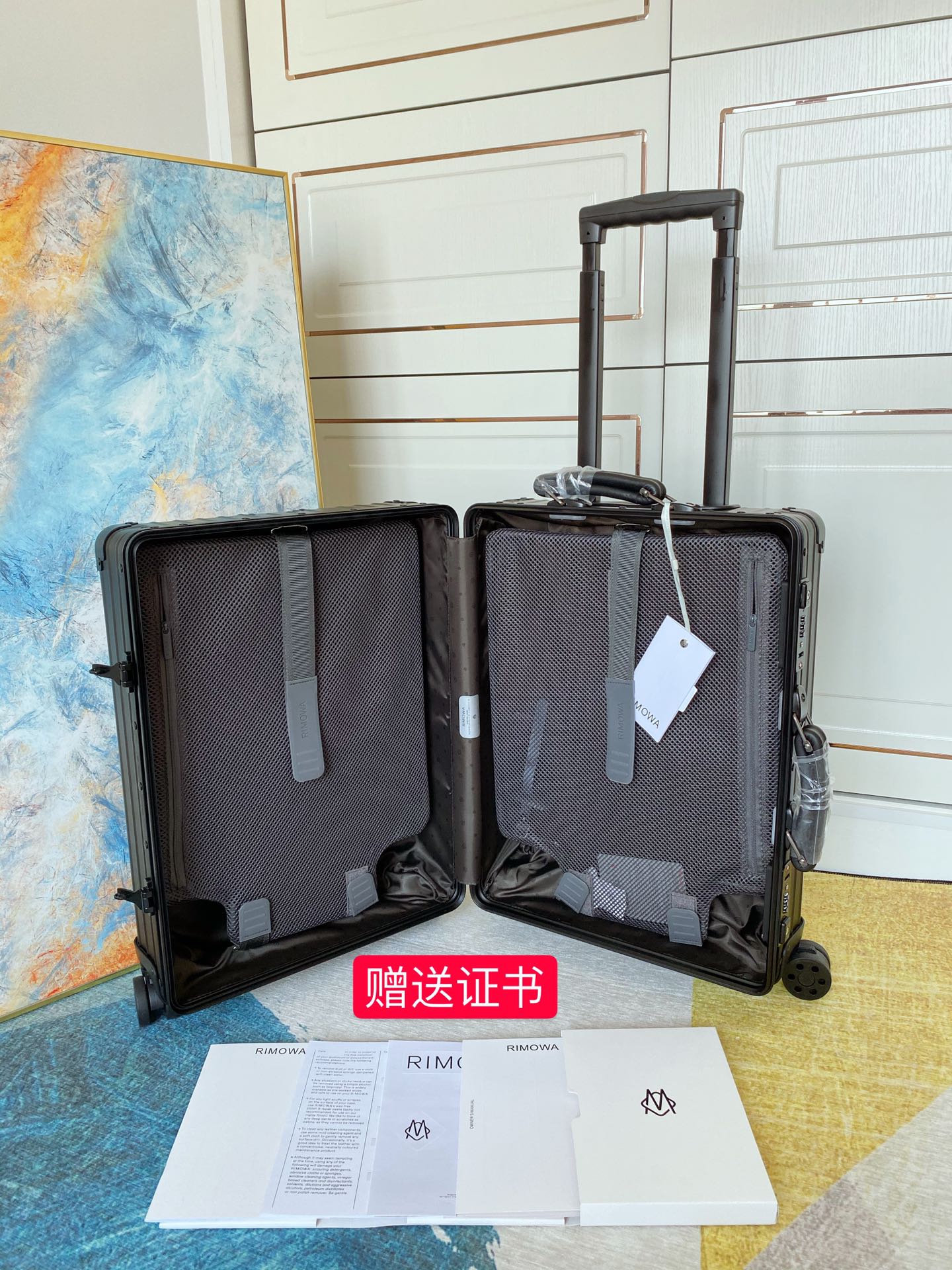 Matte Black Ridged Hardside Spinner Suitcase Carry-On Luggage