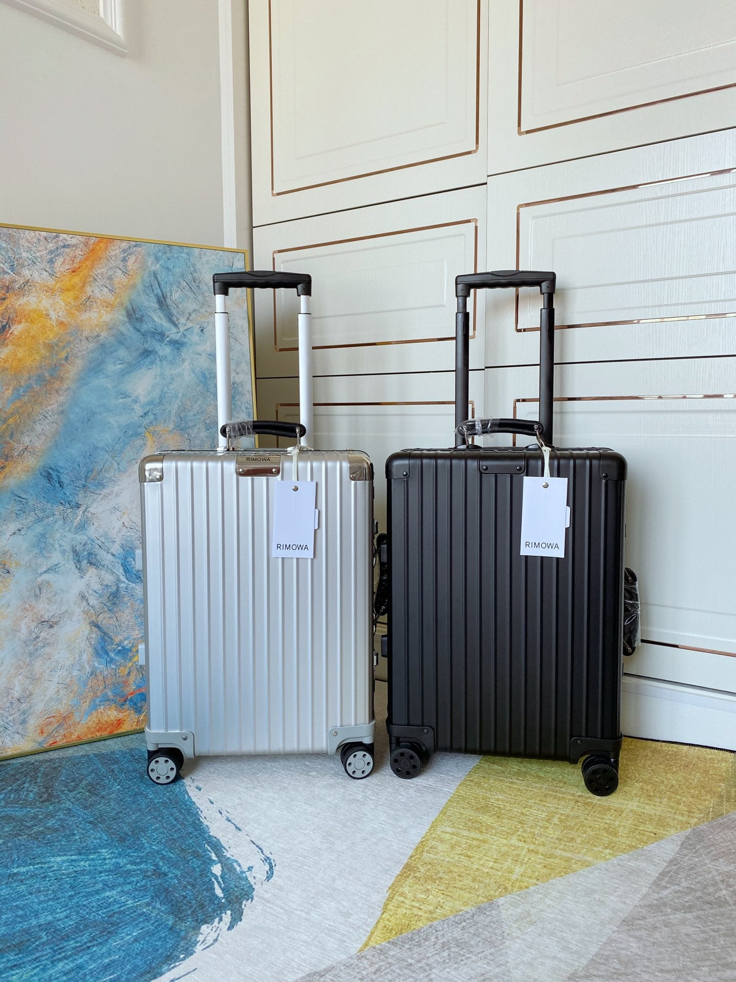 Sleek Ribbed Hard Shell Carry-On Suitcase with Spinner Wheels