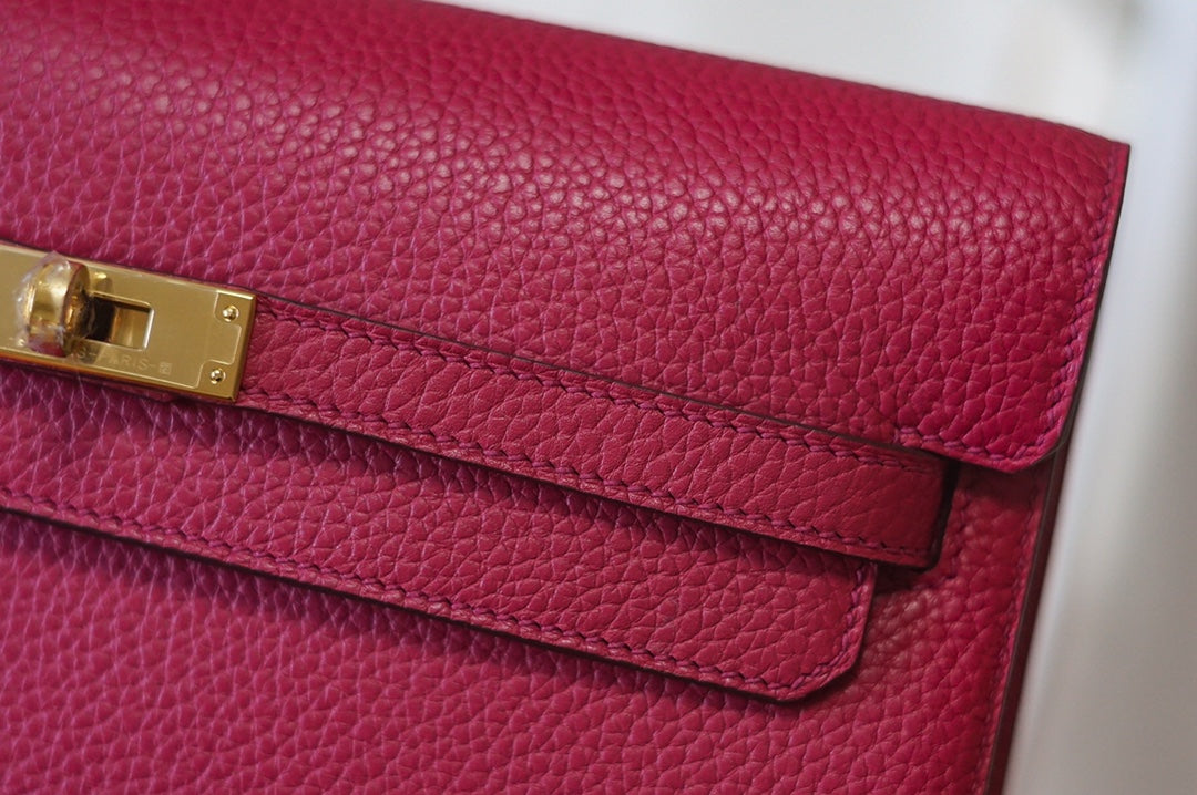 Hermès Kelly Depeche 25 Pouch Epsom Leather Pink with Gold Hardware