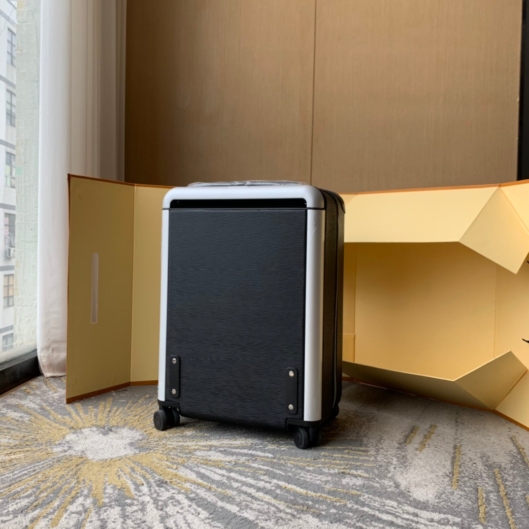Modern Black Hardside Spinner Luggage with Wide Handle