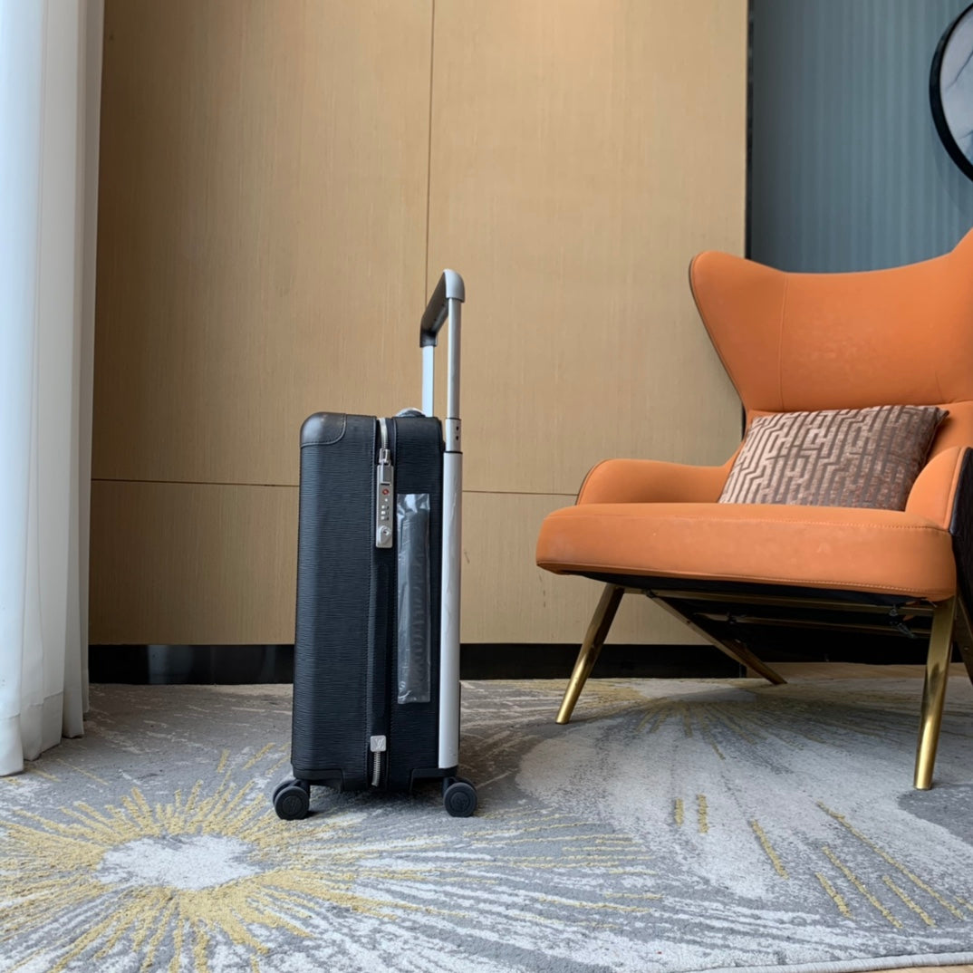 Modern Black Hardside Spinner Luggage with Wide Handle