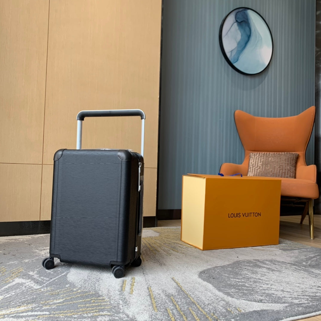 Modern Black Hardside Spinner Luggage with Wide Handle