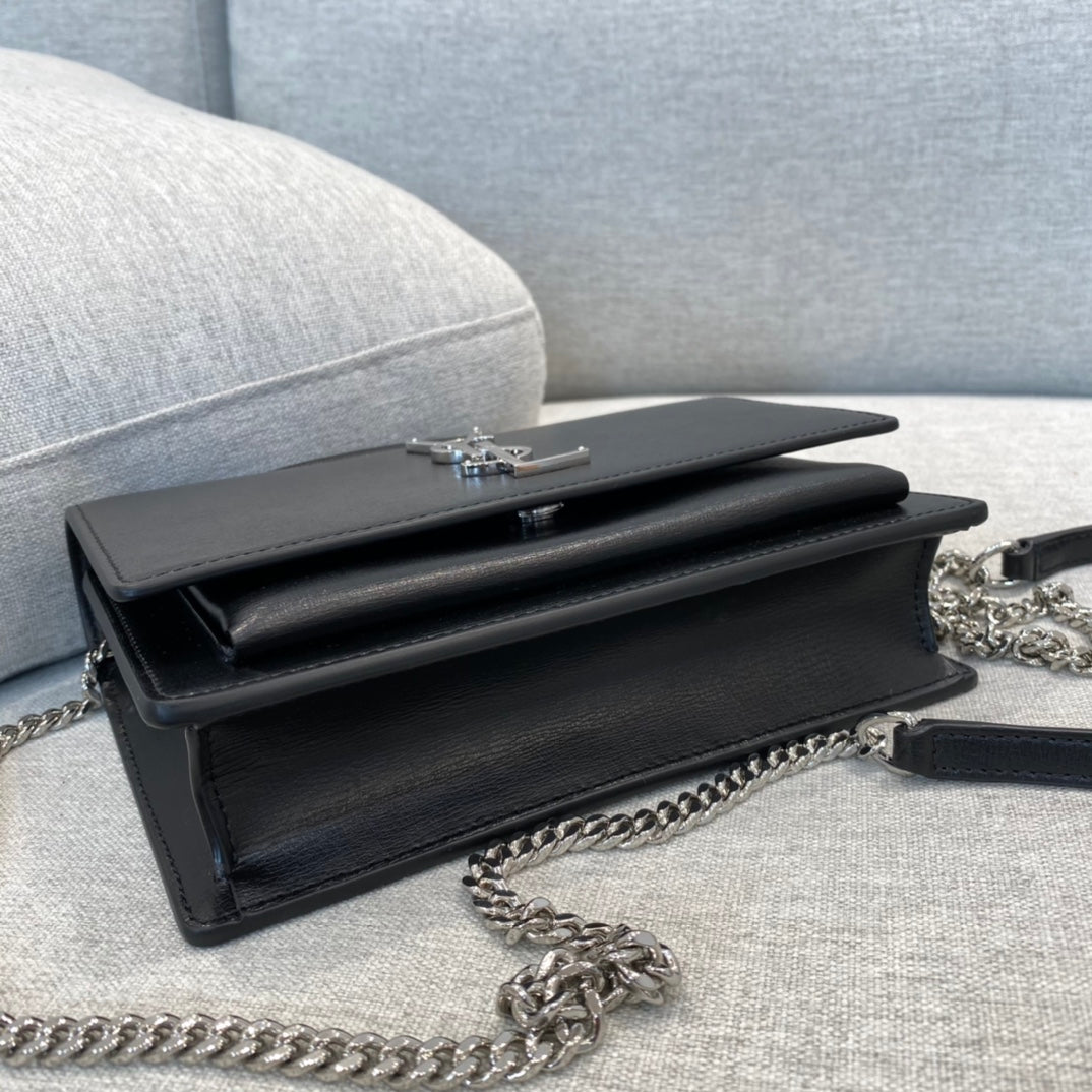 Saint Laurent Sunset Medium Shoulder Bag in Black Leather with Silver Hardware