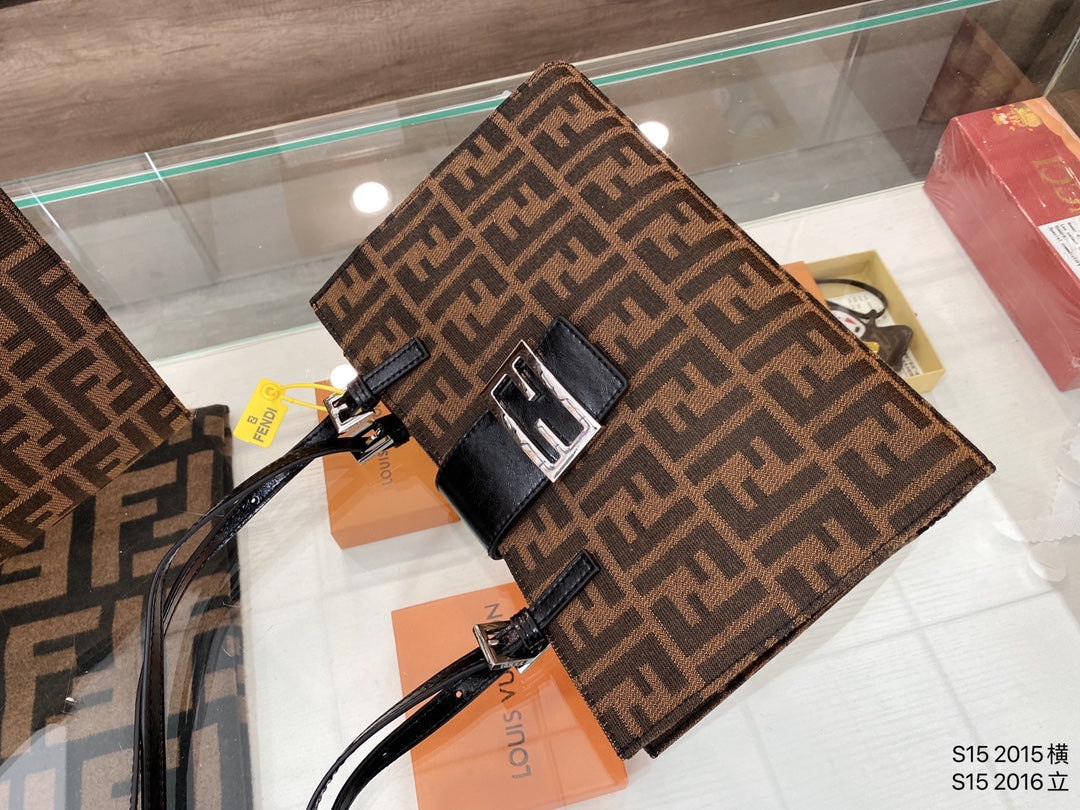 Fendi Zucca Monogram FF Logo Canvas Tote Bag - Brown/Black Luxury Shopper