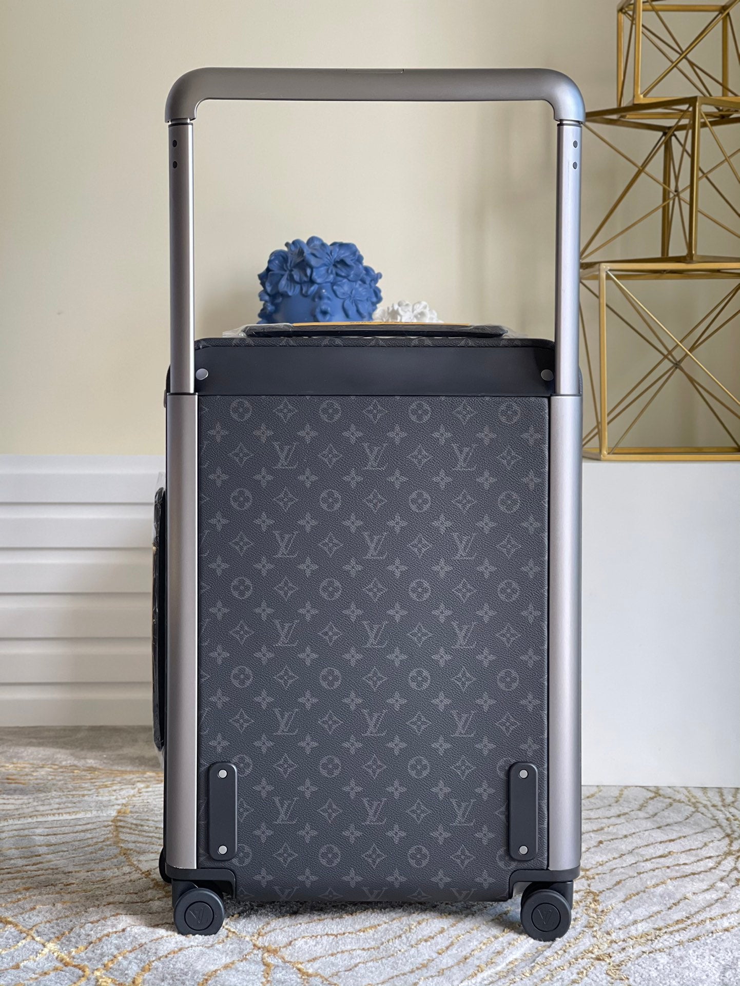 Modern Black Monogram Print Hardshell Carry-On Spinner Suitcase