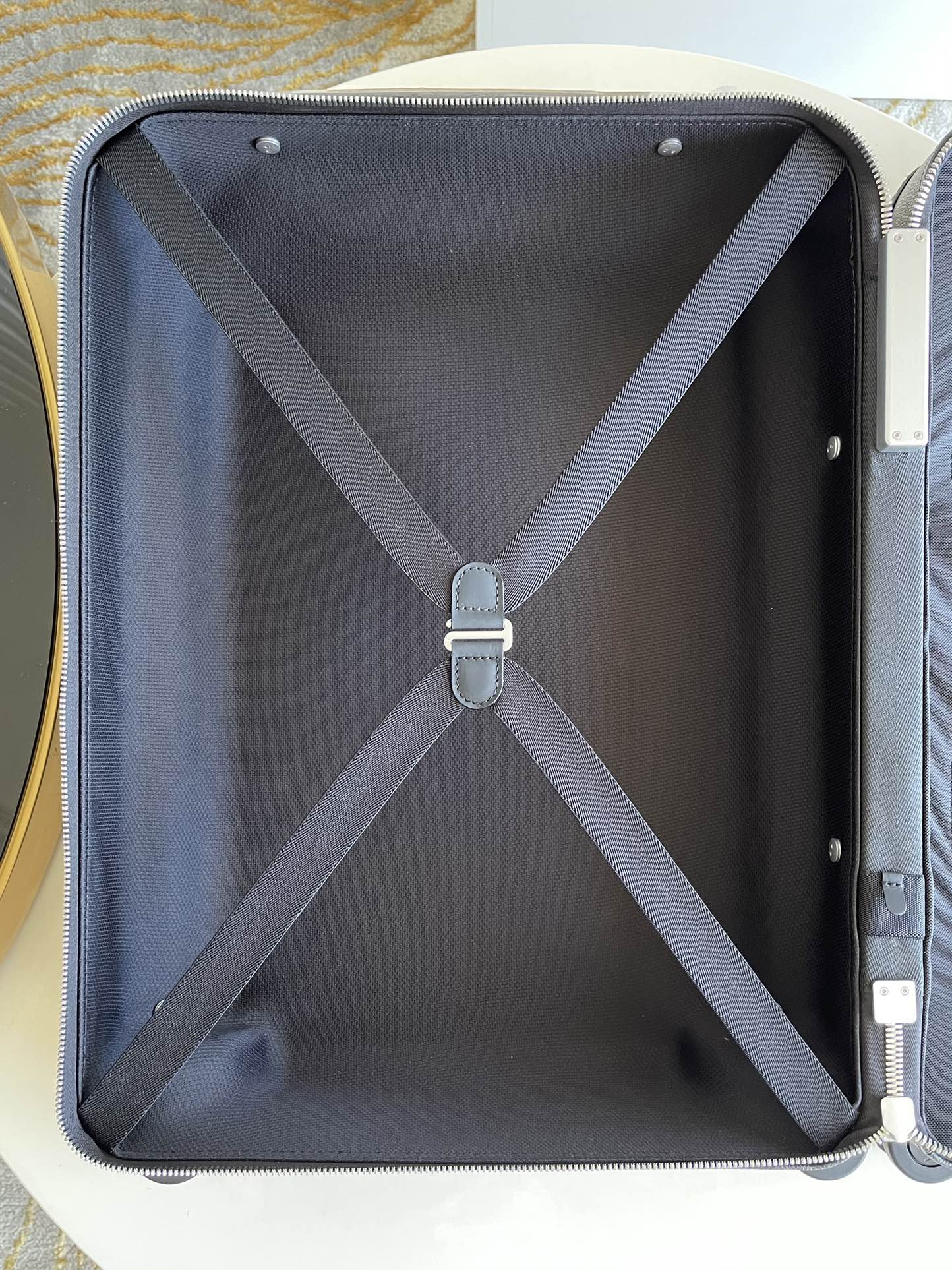 Grey and Black Checkered Hardside Spinner Luggage Suitcase
