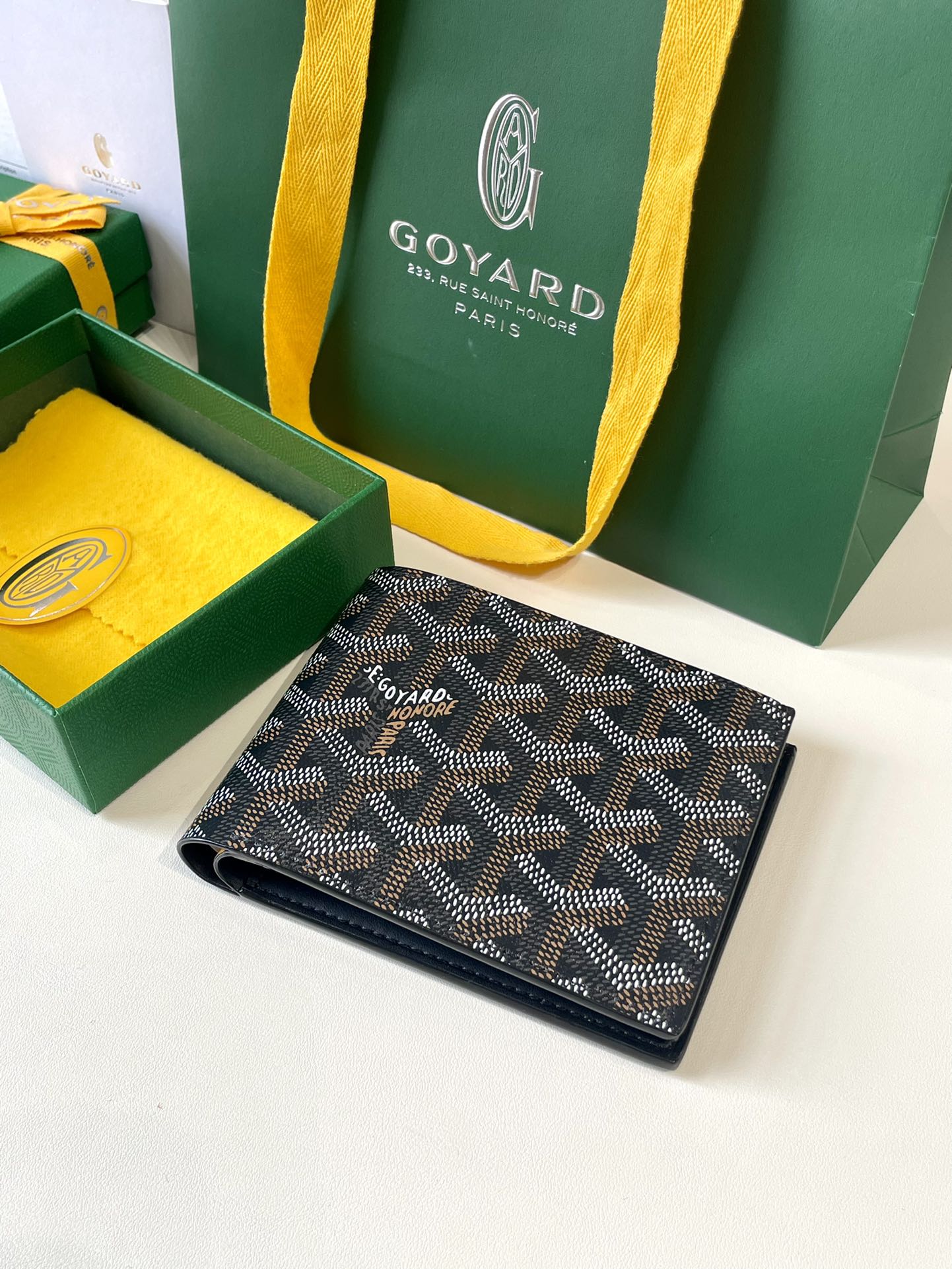 Gogy Classic Chevron Monogram Coated Canvas Men's Bifold Wallet