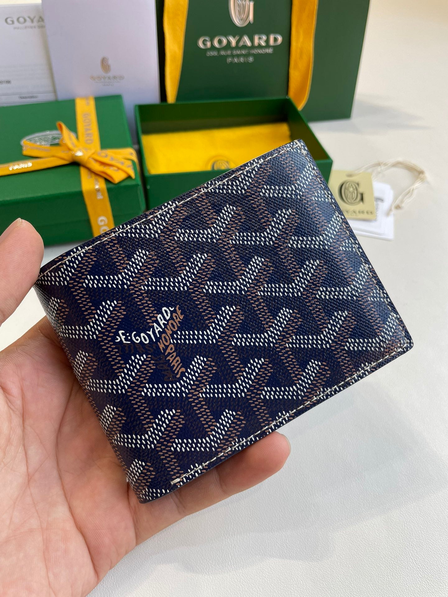 Gogy Men's Luxury Blue Chevron Pattern Coated Canvas Bifold Wallet