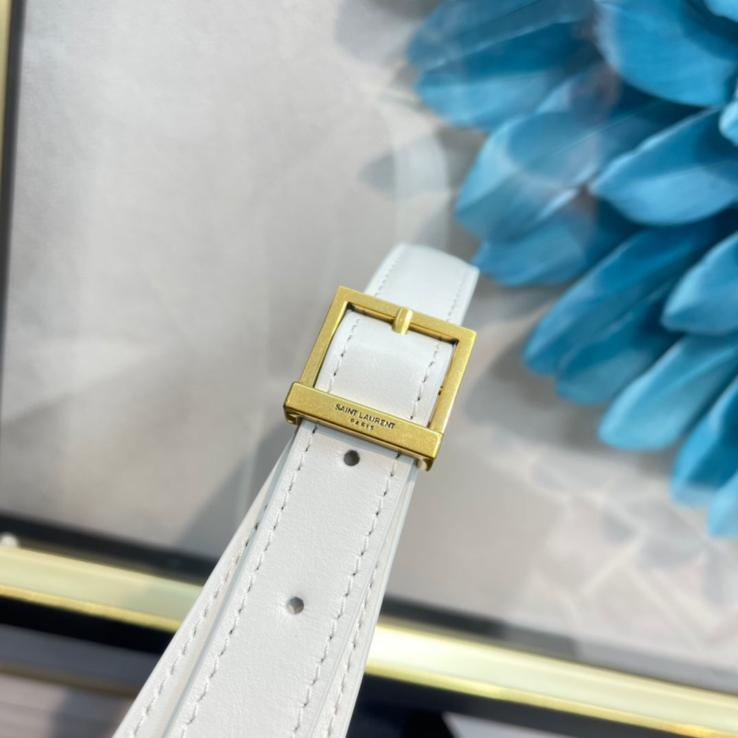 Saint Laurent Le 5 à 7 Small Leather Shoulder Bag in Blanc