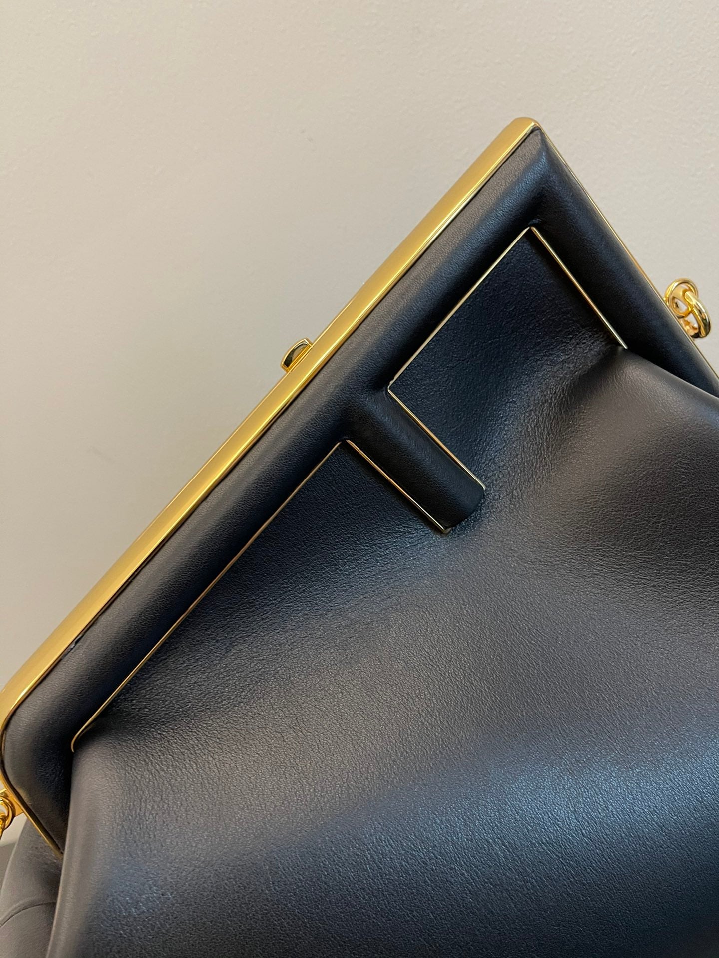 Elegant Black Leather Frame Clutch Bag - Designer Style Crossbody Handbag