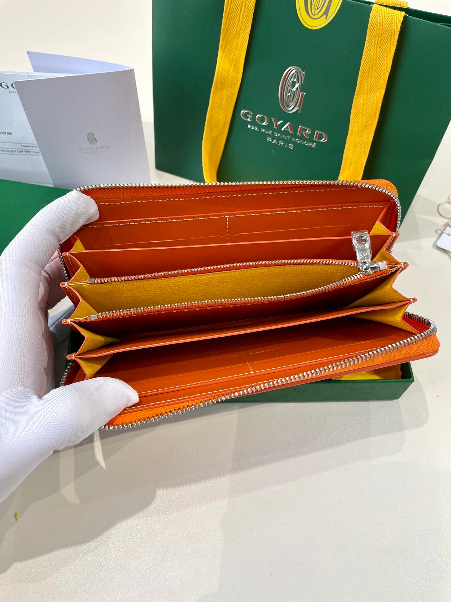 Gogy Classic Orange Chevron Pattern Leather Zipper Long Wallet