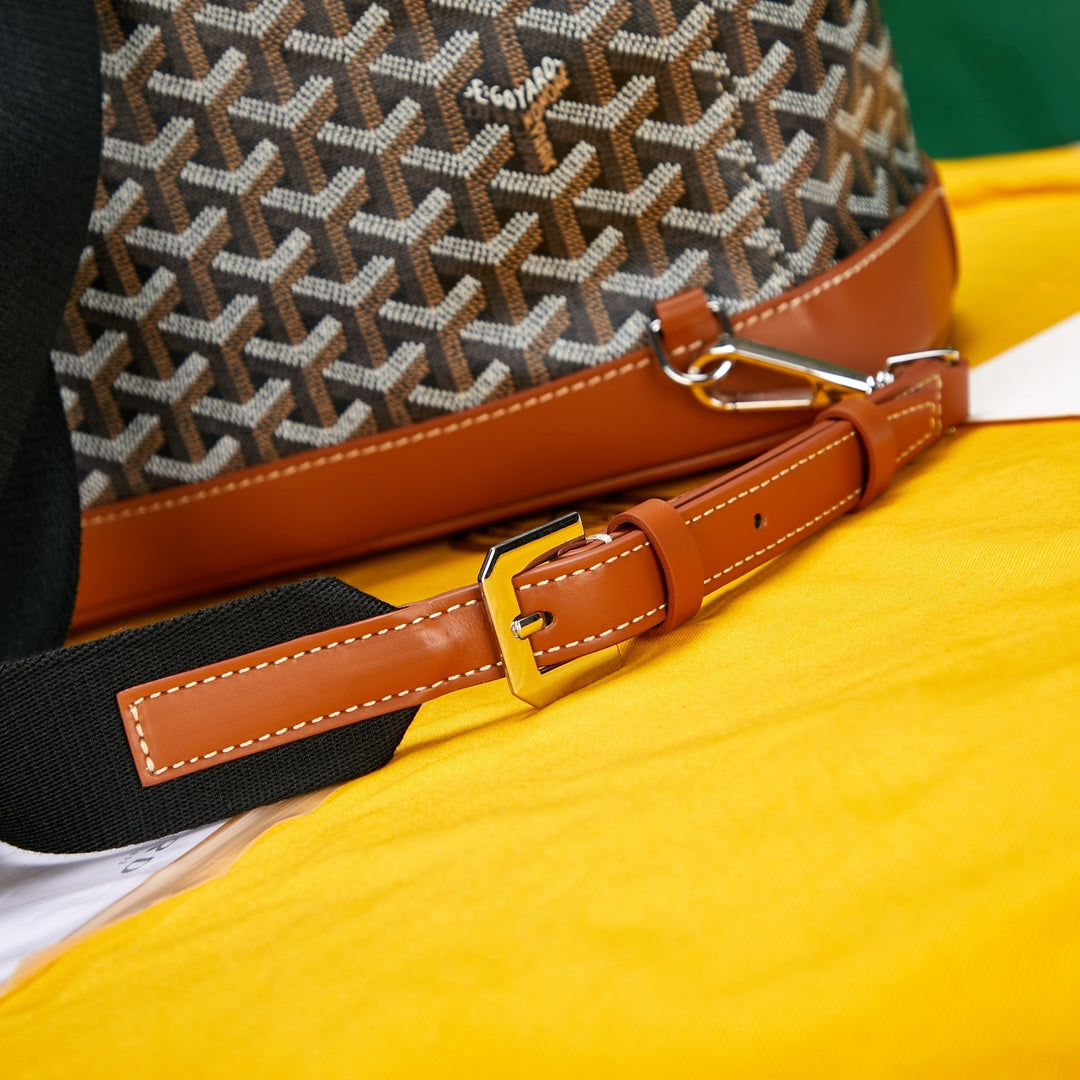 Gogy Luxury Chevron Pattern Canvas Backpack with Tan Leather Flap