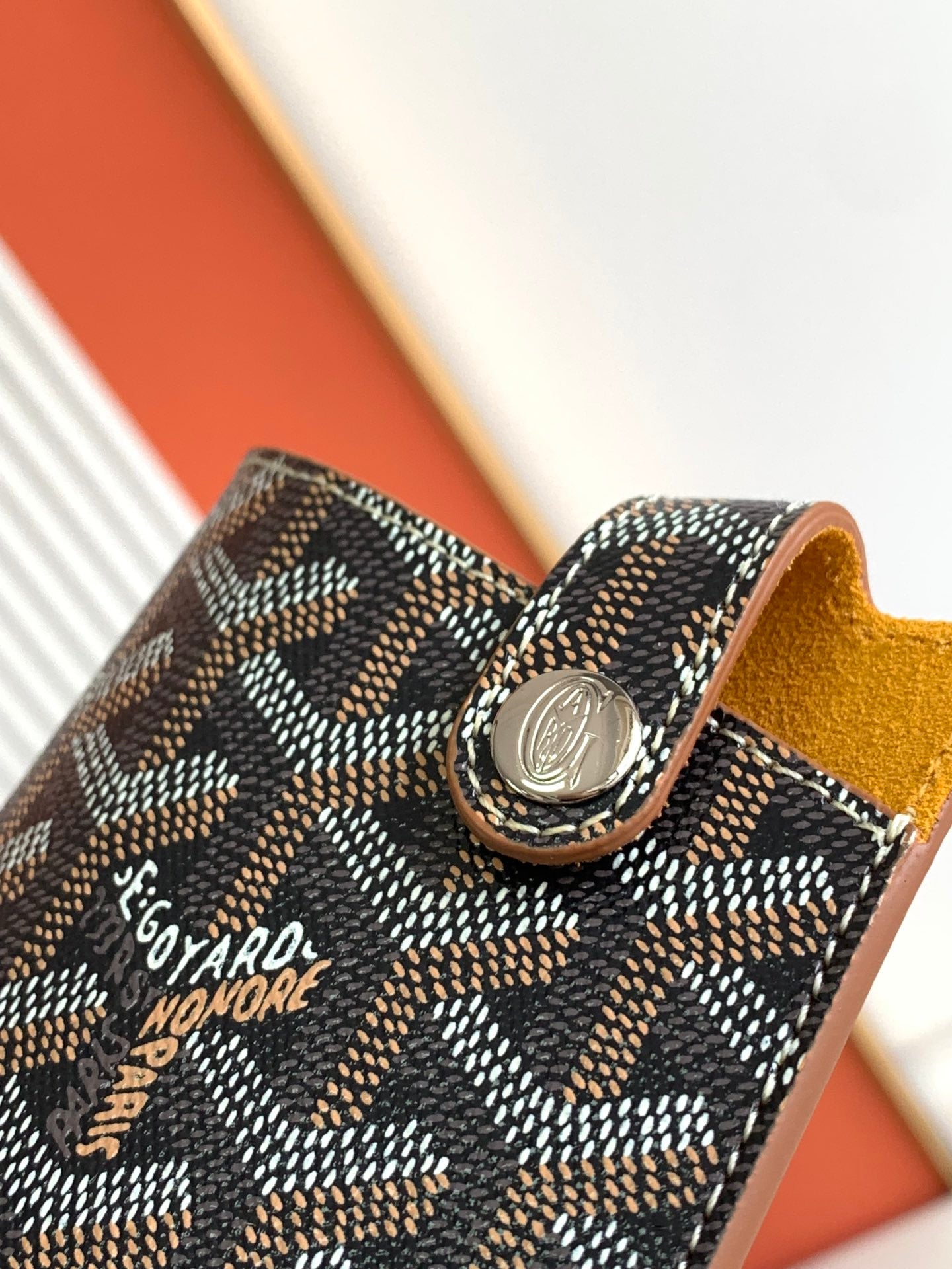Gogy Classic Chevron Pattern Leather Phone Pouch with Crossbody Strap