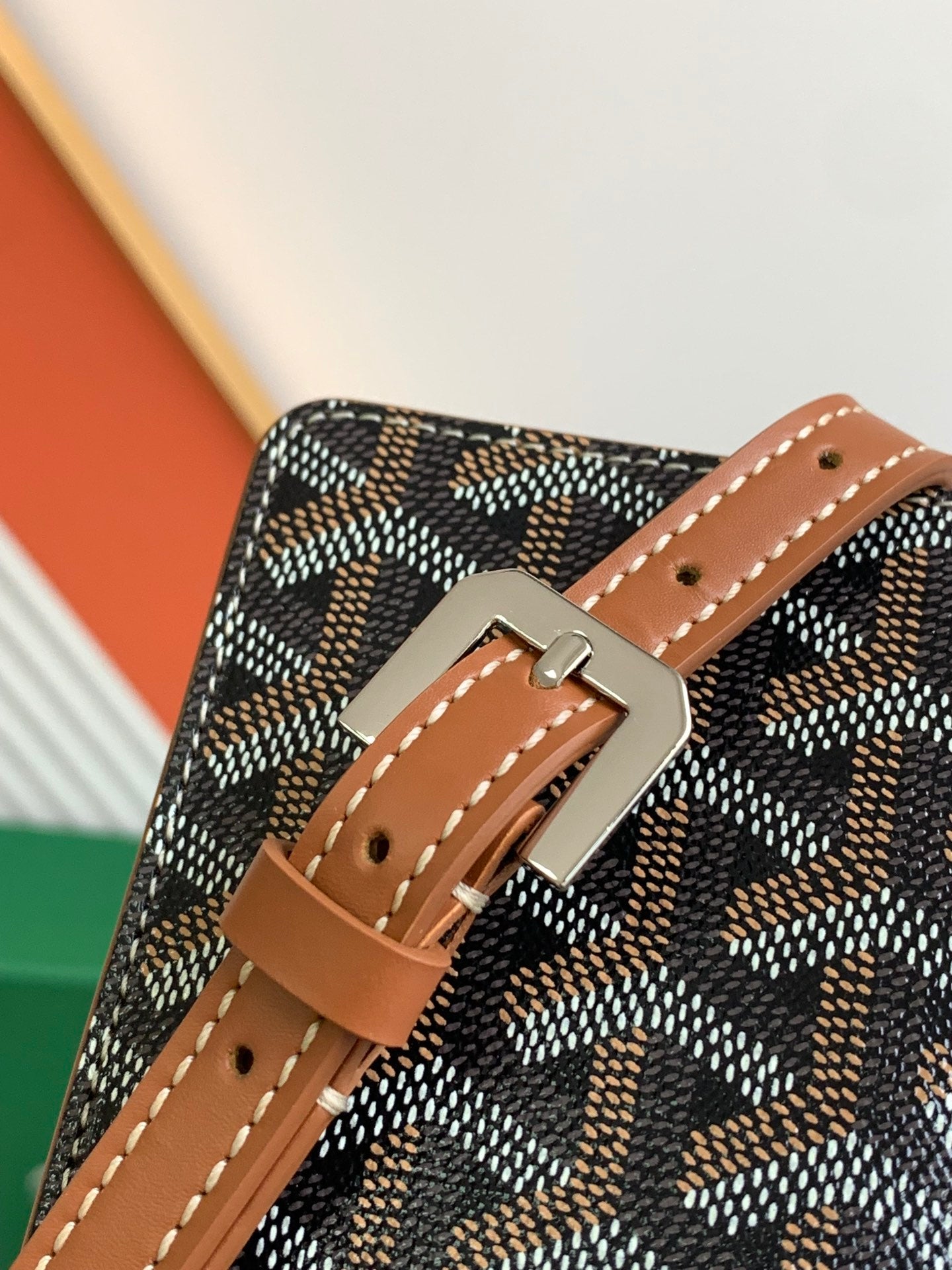 Gogy Classic Chevron Pattern Leather Phone Pouch with Crossbody Strap