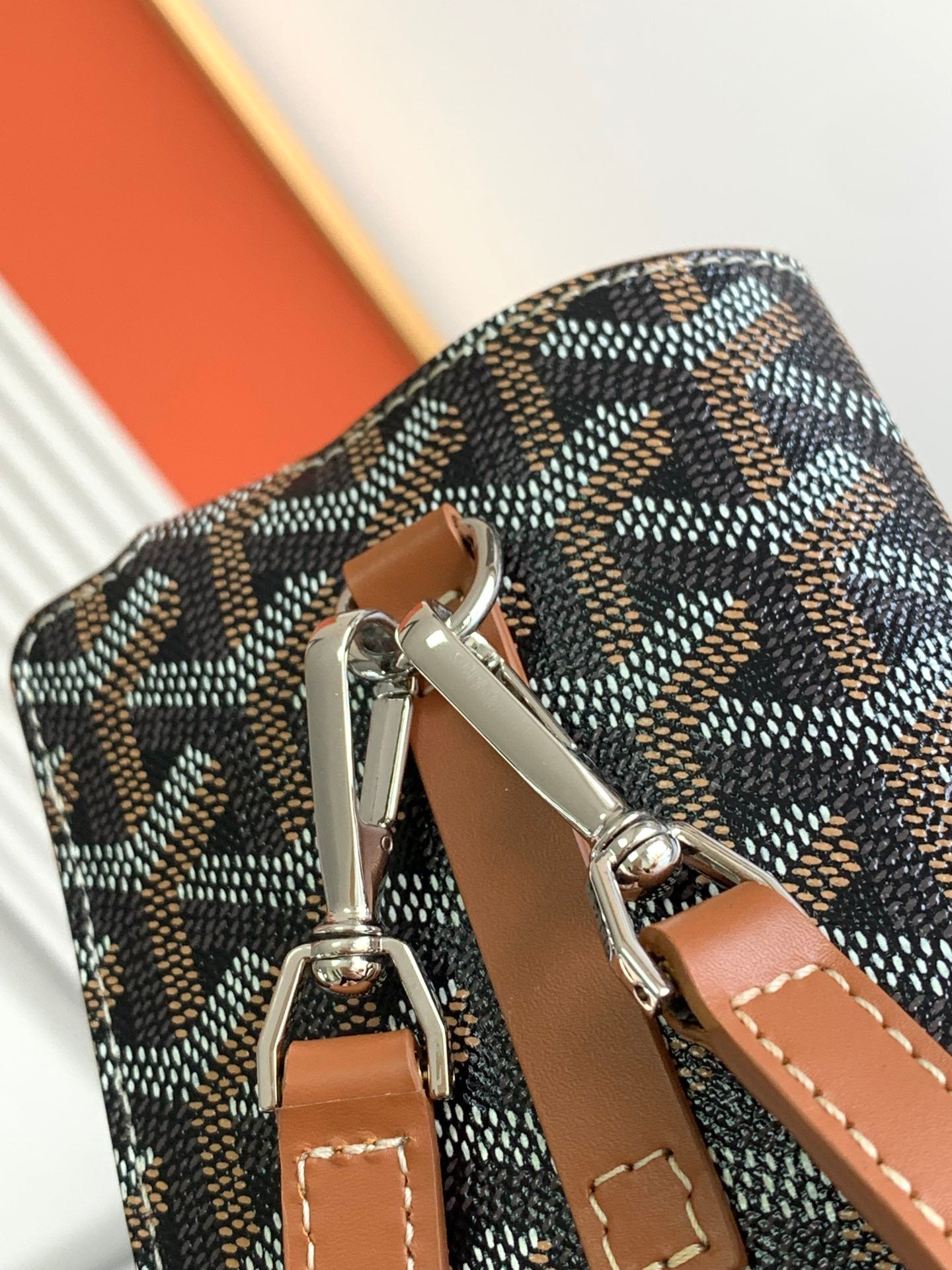 Gogy Classic Chevron Pattern Leather Phone Pouch with Crossbody Strap
