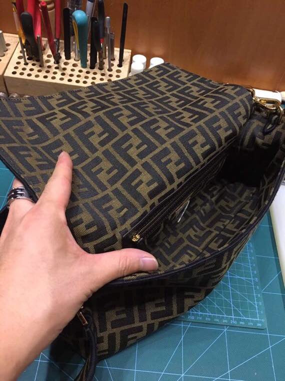 Fendi Vintage Zucca Monogram Canvas Baguette Shoulder Bag - Brown/Black
