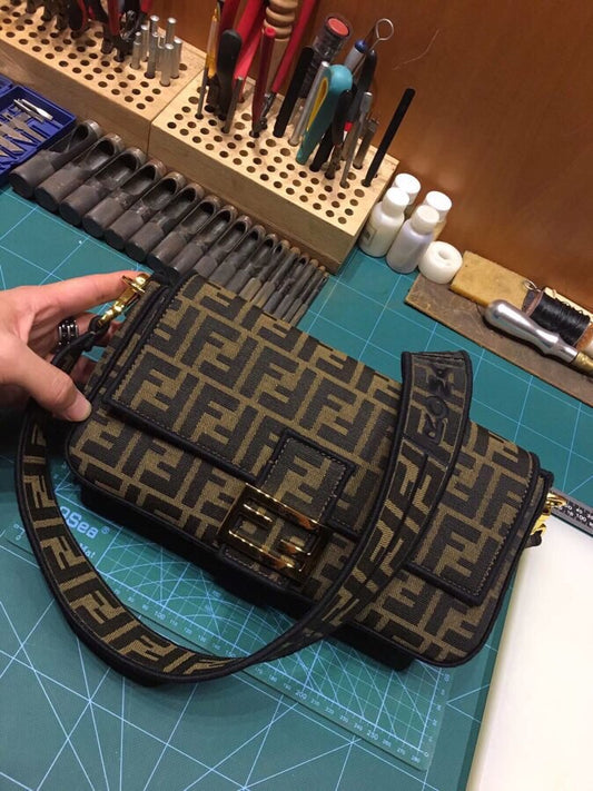 Fendi Baguette FF Zucca Canvas Shoulder Bag - Brown/Black