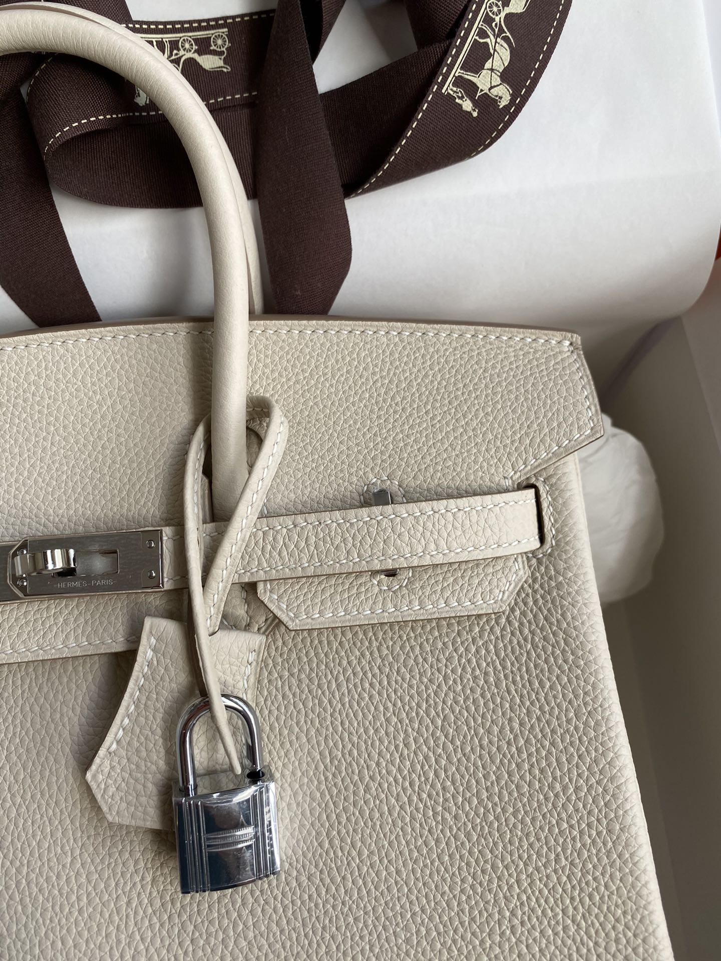 Hermès Birkin 25 Handbag in Cream Leather with Palladium Hardware