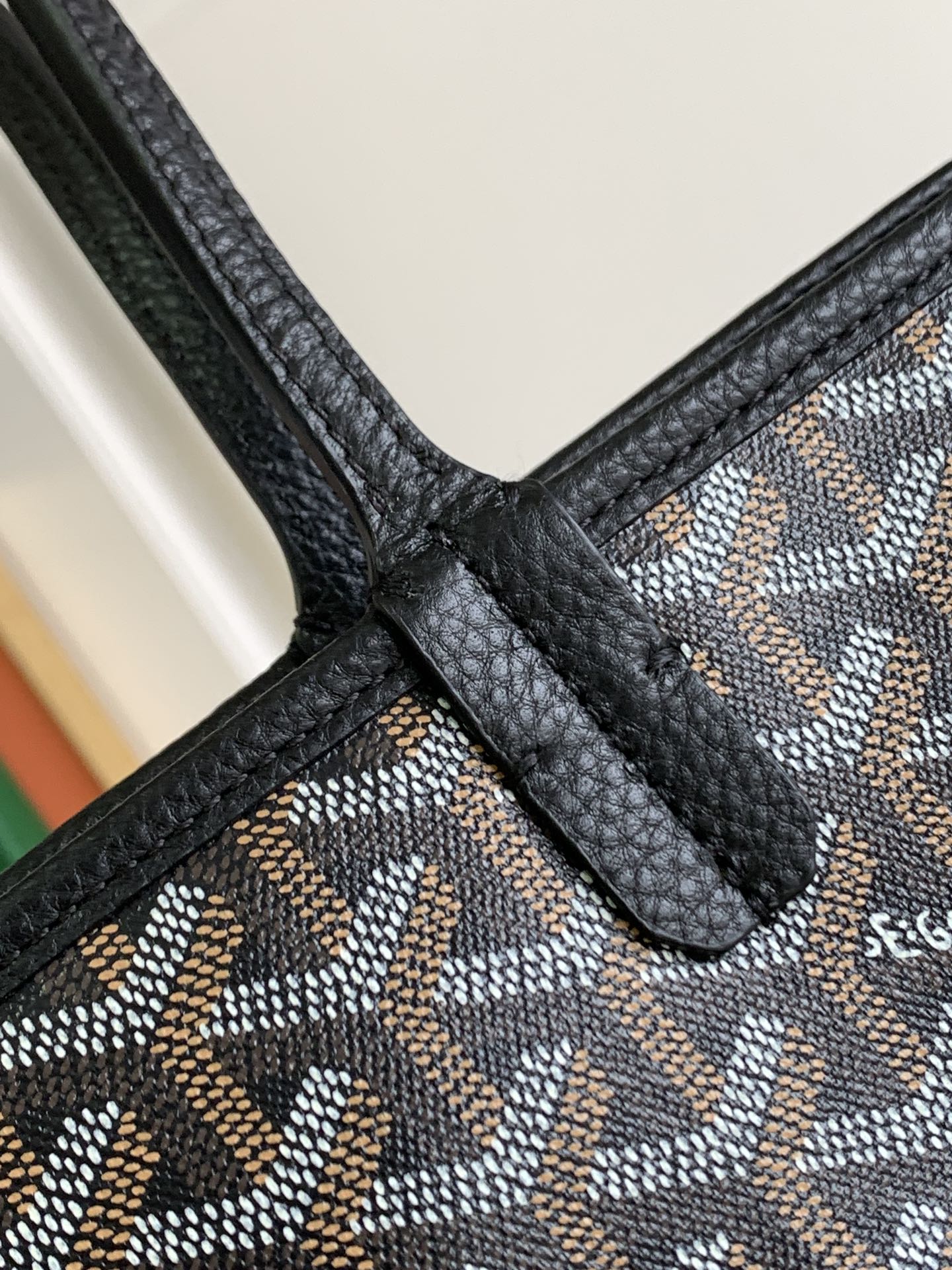 Gogy Black Geometric Chevron Pattern Tote Bag Shoulder Purse